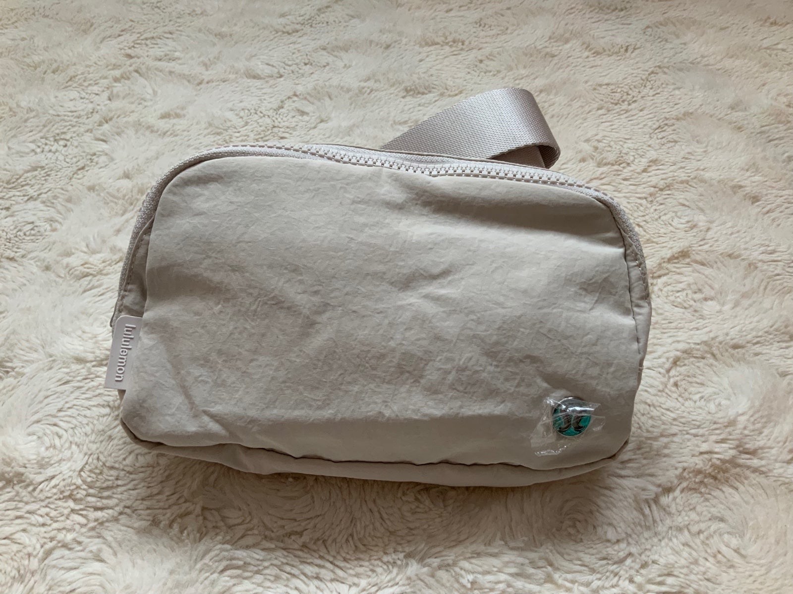 lululemon everywhere belt bag