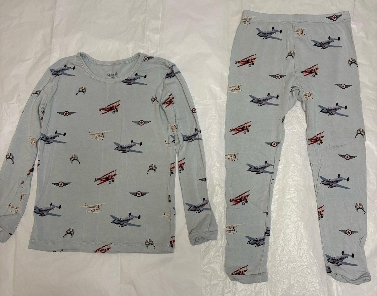 EUC 4T Kyte Baby Vintage Planes two piece long sleeve pajamas