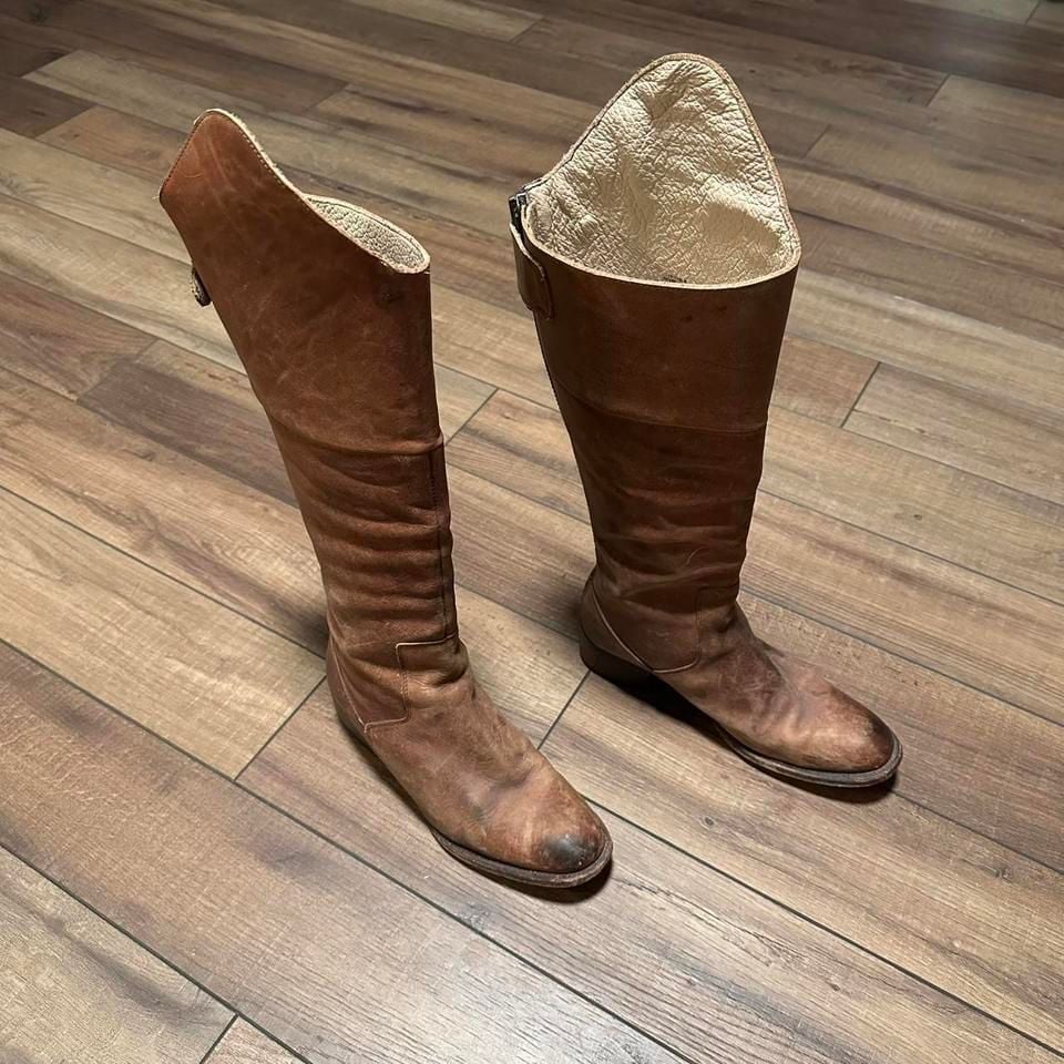 Women's freebird by Steven Brown leather knee-high riding boots size US 8