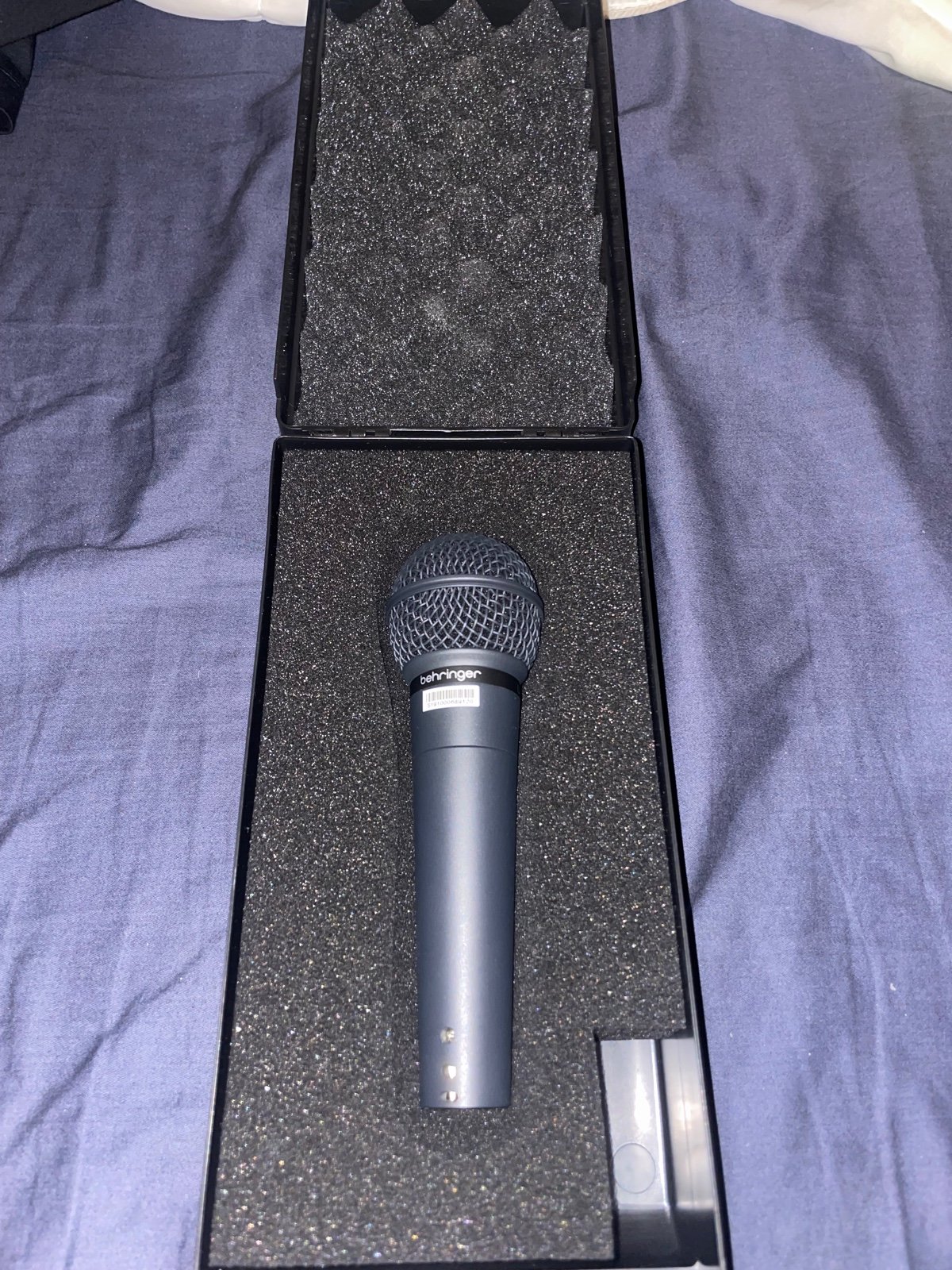 x2 Behringer XM8500 XLR Microphone + 10ft Cables