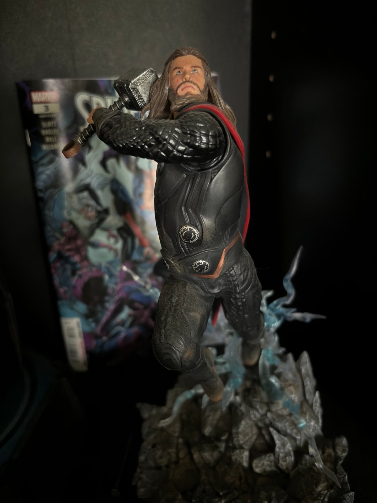 Iron Studios 1/10th Thor Endgame Statue