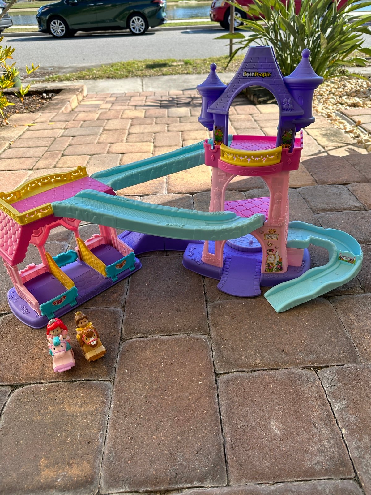 Fisher Price Little People Klip Klop castle + 2 ponies