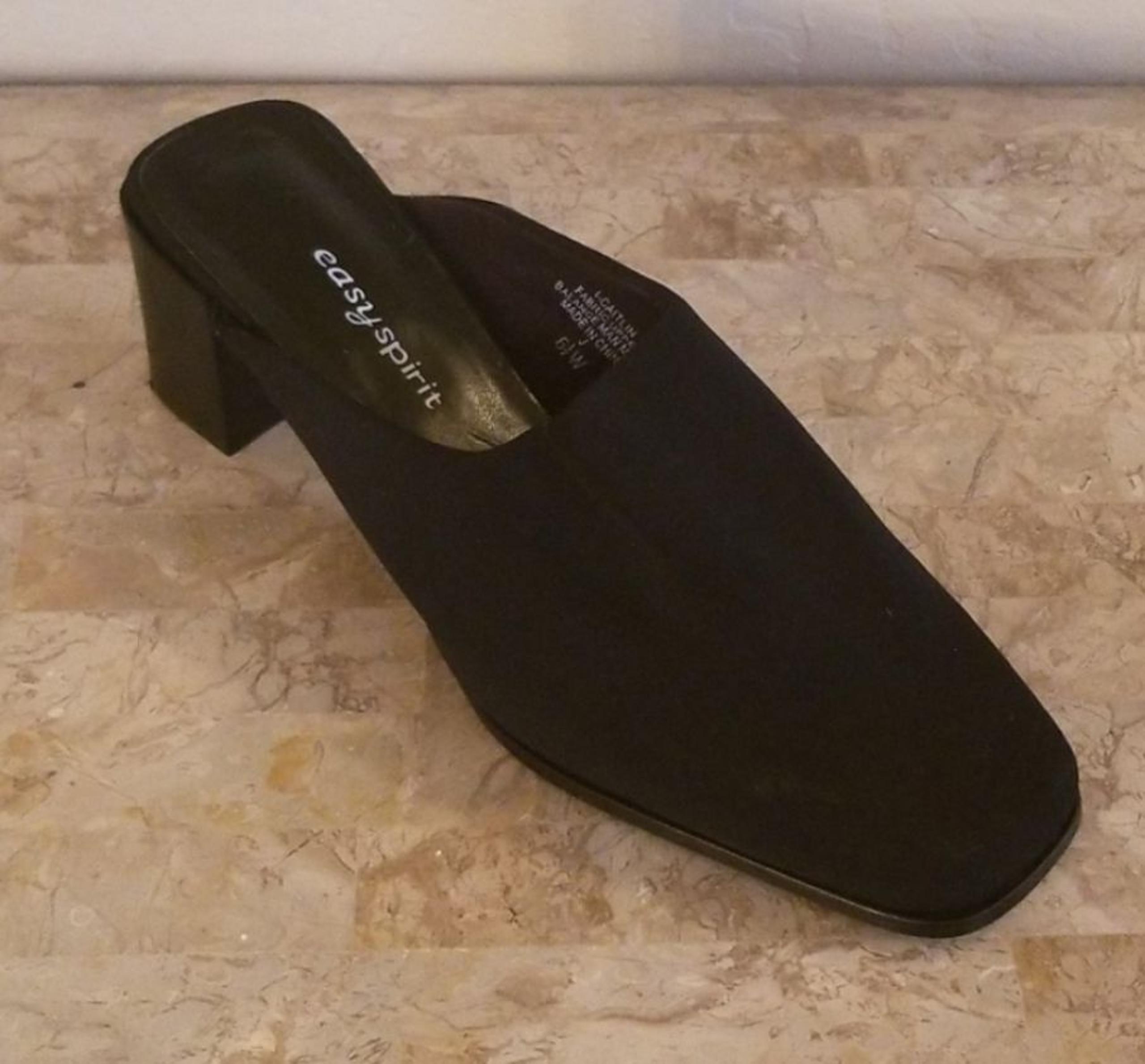 easy spirit black mules NWOT