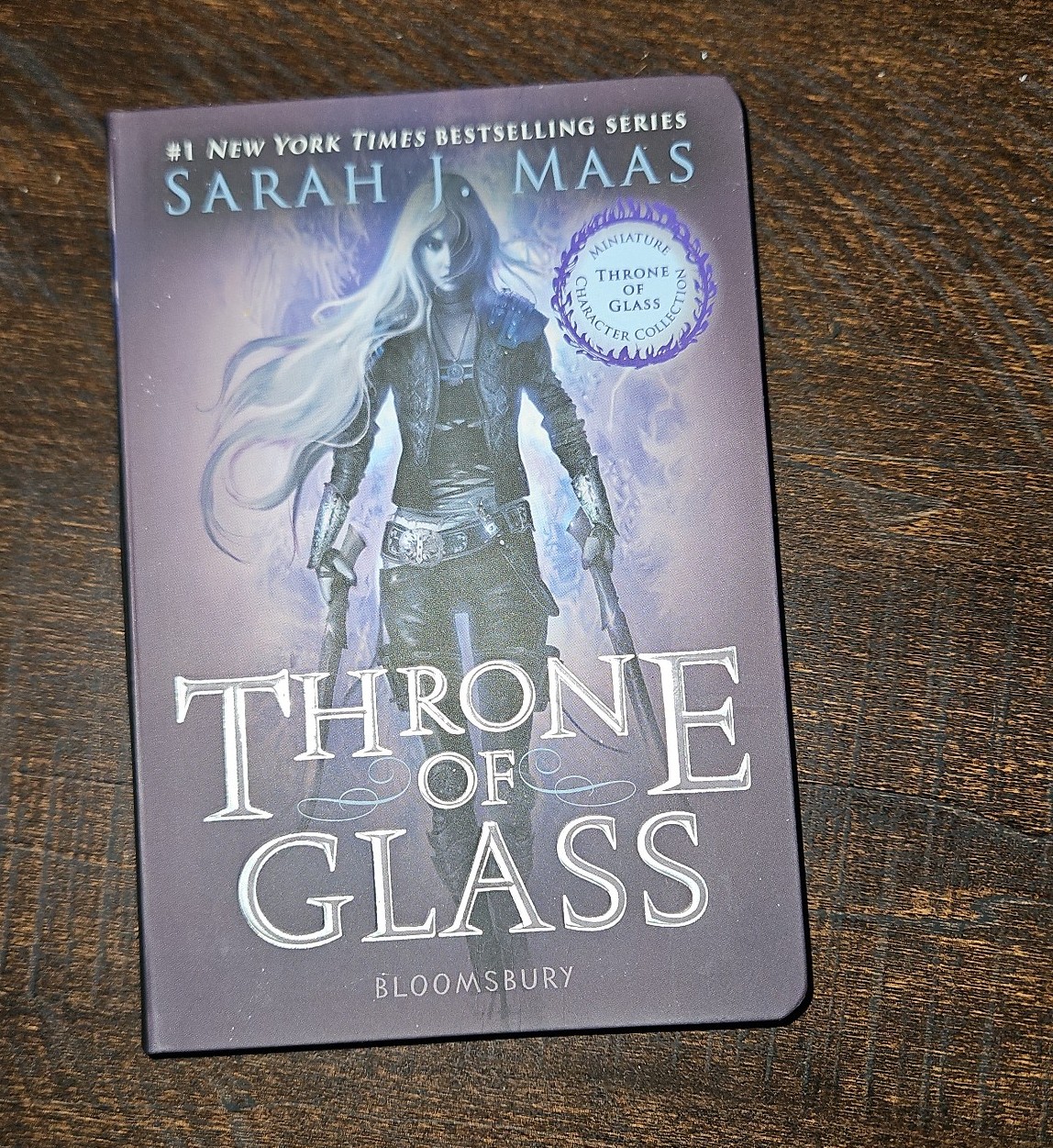 Throne of Glass Mini