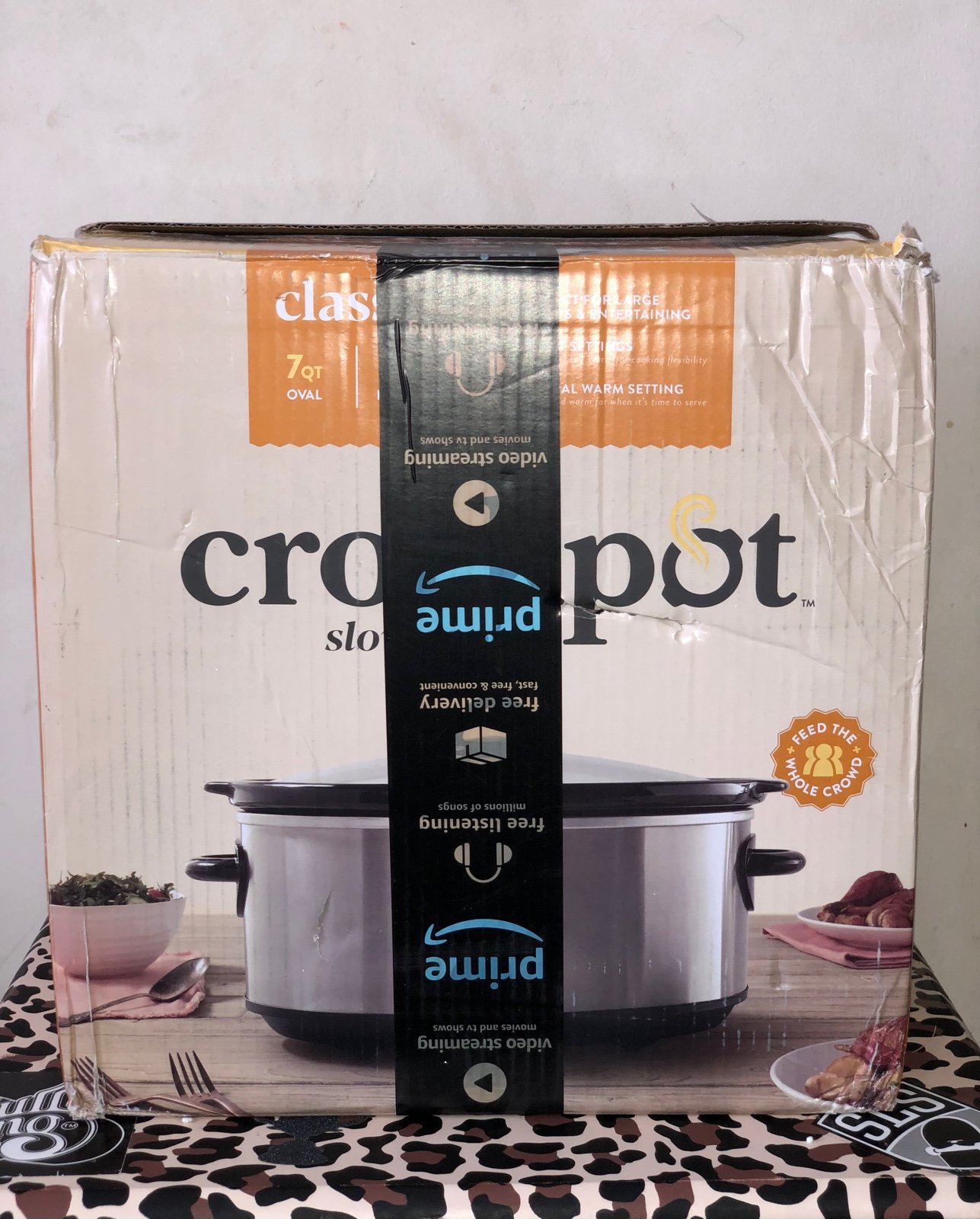 BRAND NEW Slow Cooker