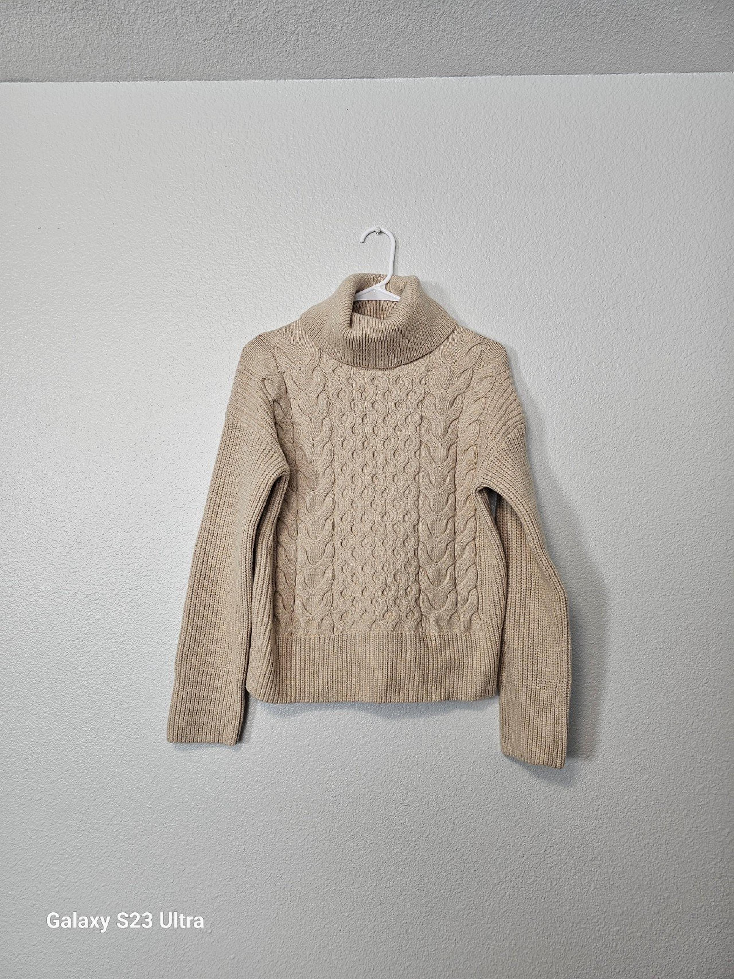 Womens banana republic Turtleneck sweater sz XS