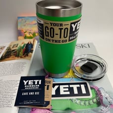 NWT YETI 20 OZ TUMBLER WITH MAGSLIDER LID