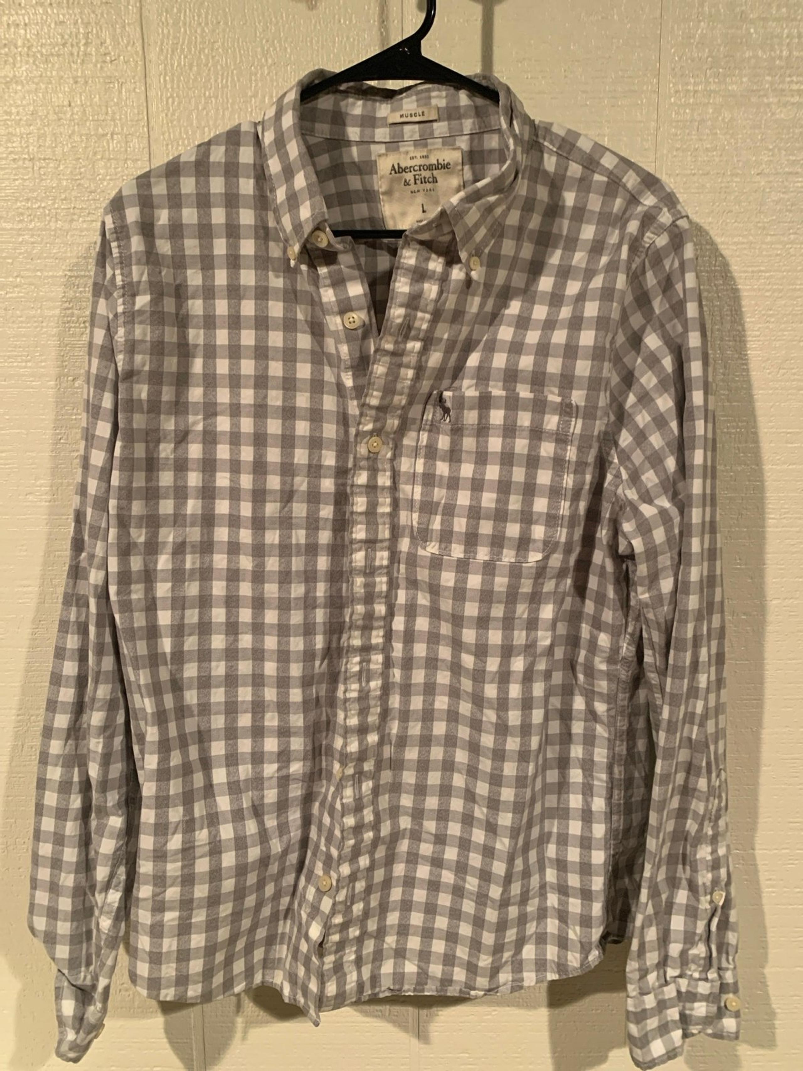 Abercrombie & Fitch grey and white plaid shirt size L