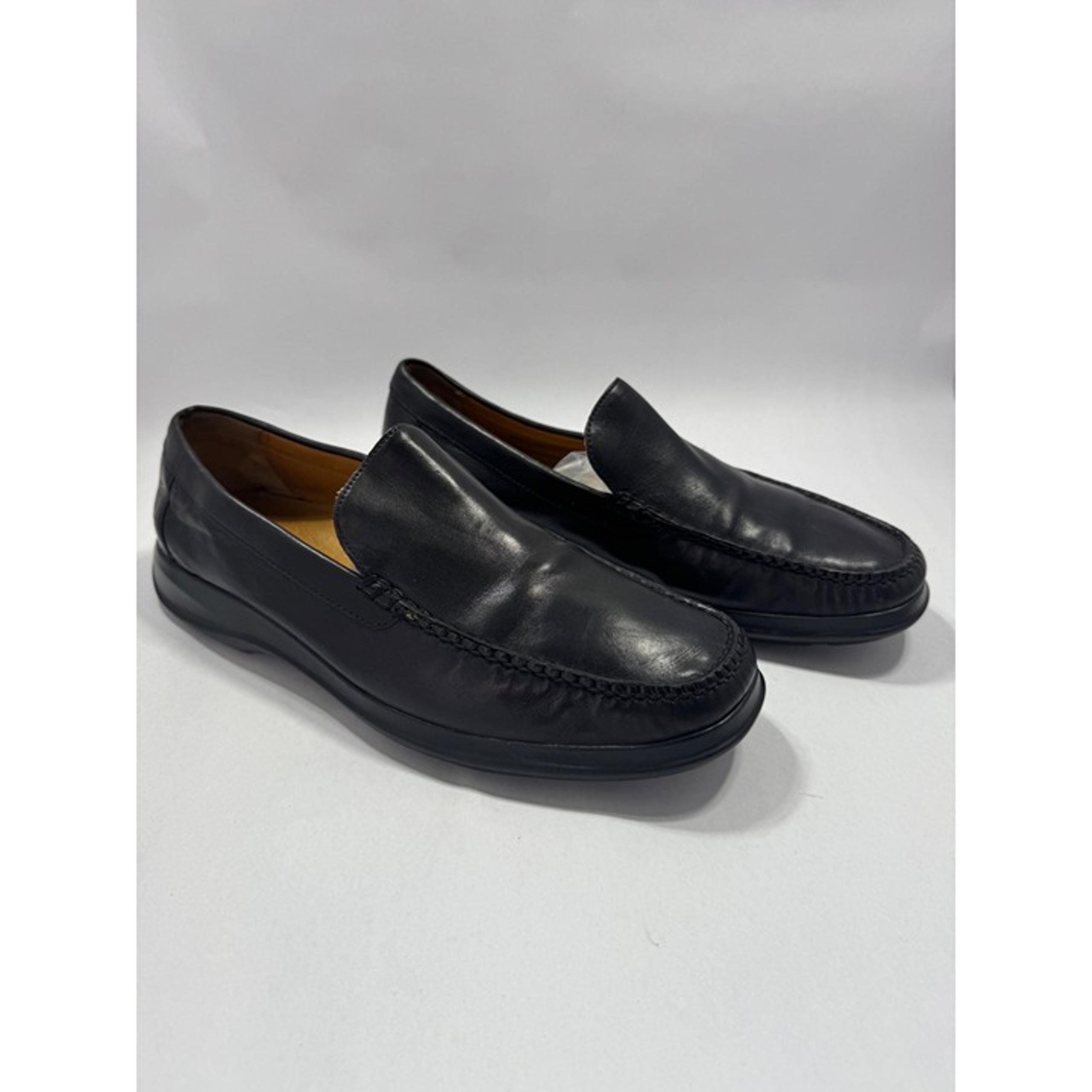 Cole Haan Mens size 10M Black Leather Loafers Slip-On