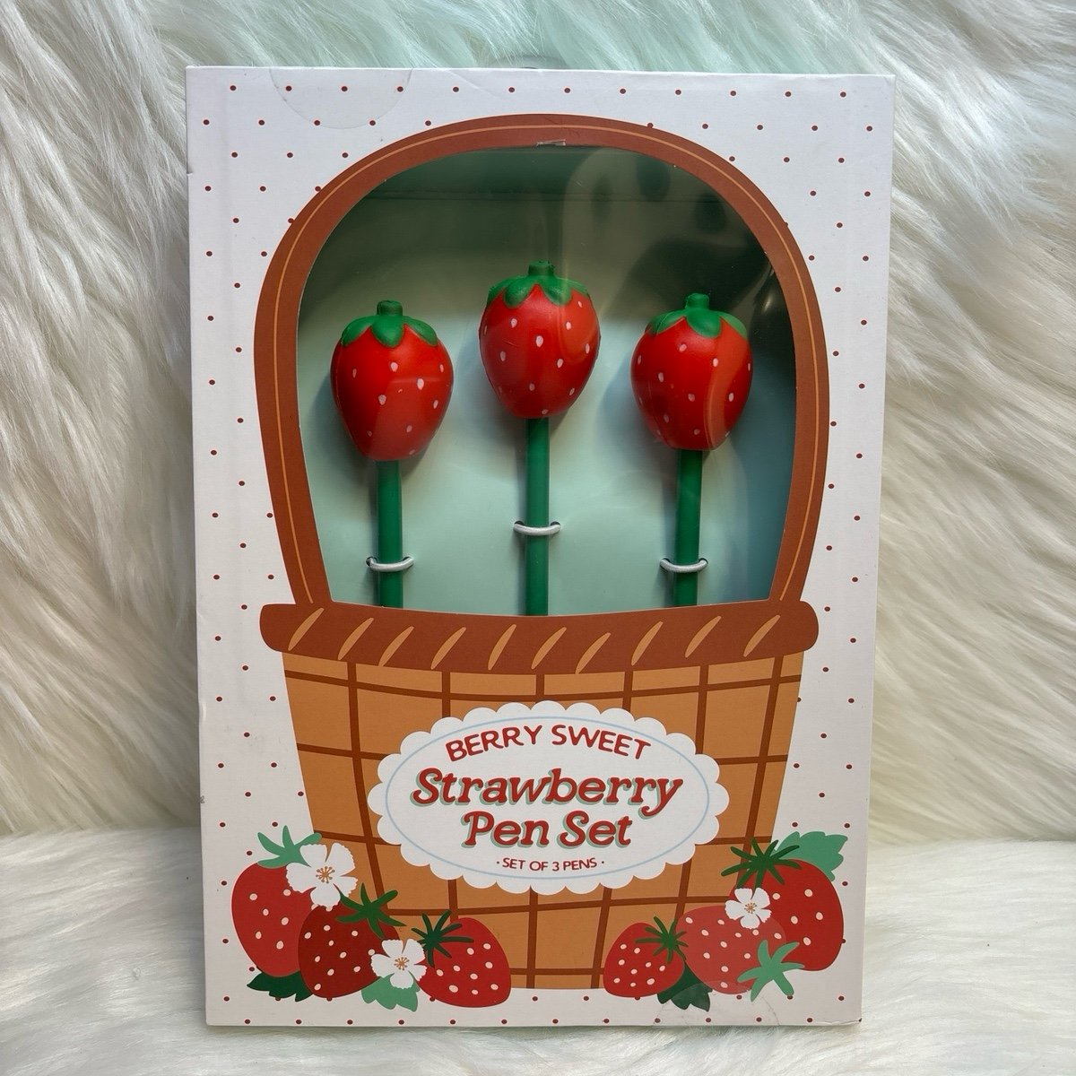Berry Sweet Strawberry Pen Set