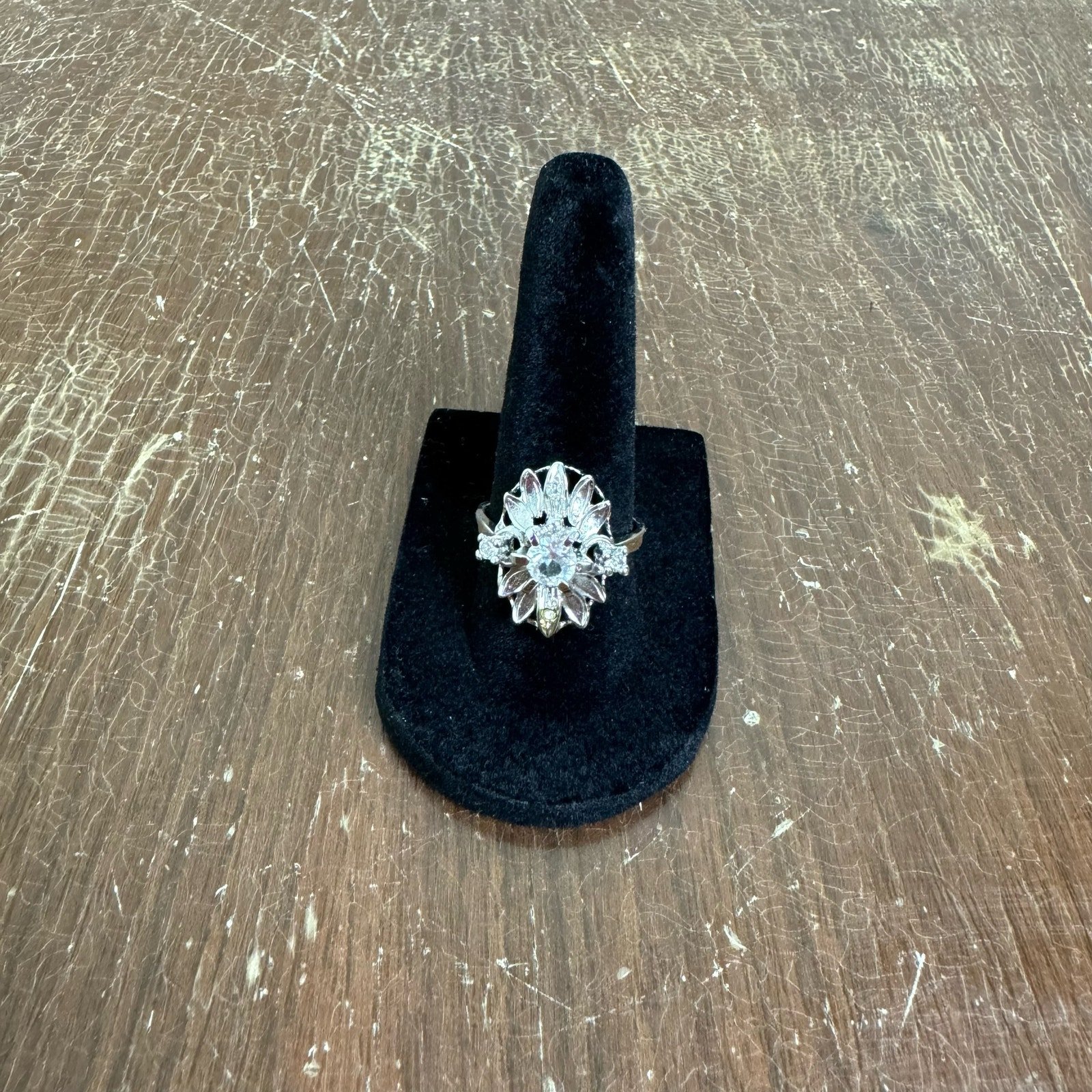 Uncas Estate Sterling Silver Art Deco White Rhinestone Statement Ring Size 7.75