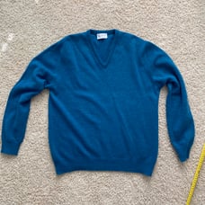 Johnstons Of Elgin 100% Wool Vneck Sweater Blue Large 44”