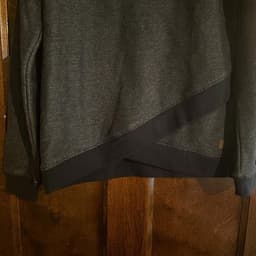 Item photo preview #3
