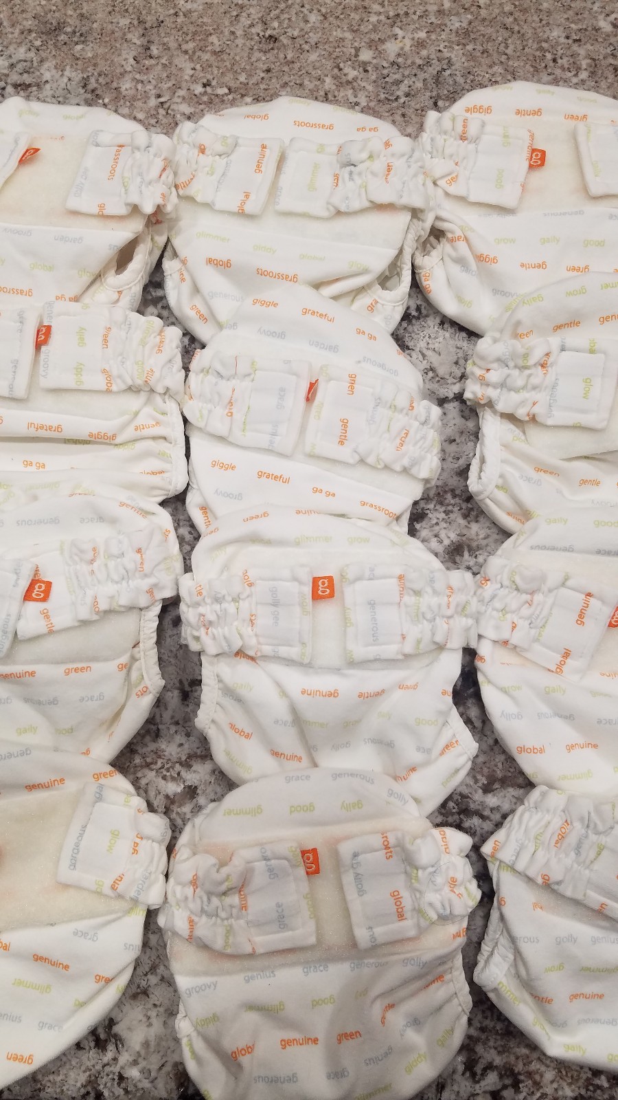 12 newborn gdiapers 6-10 lbs