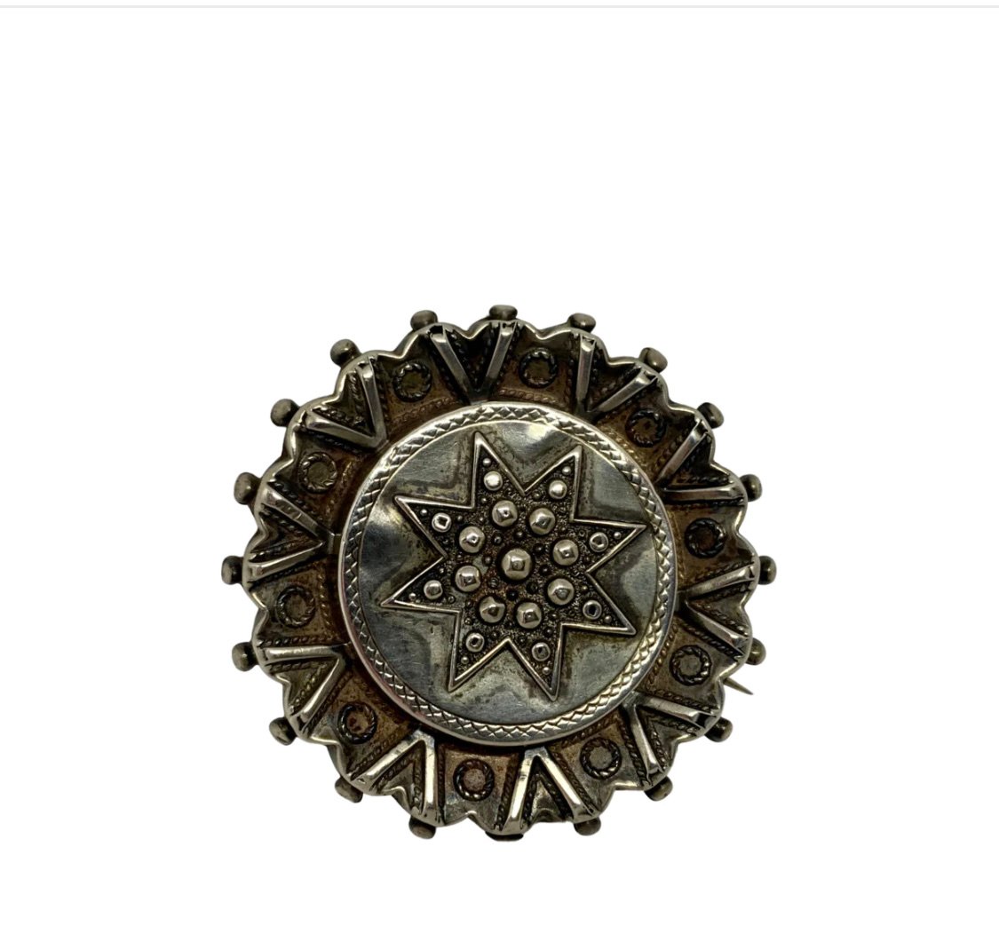 Antique Vintage Victorian Solid Silver Filigree Round Star Medallion Brooch Pin