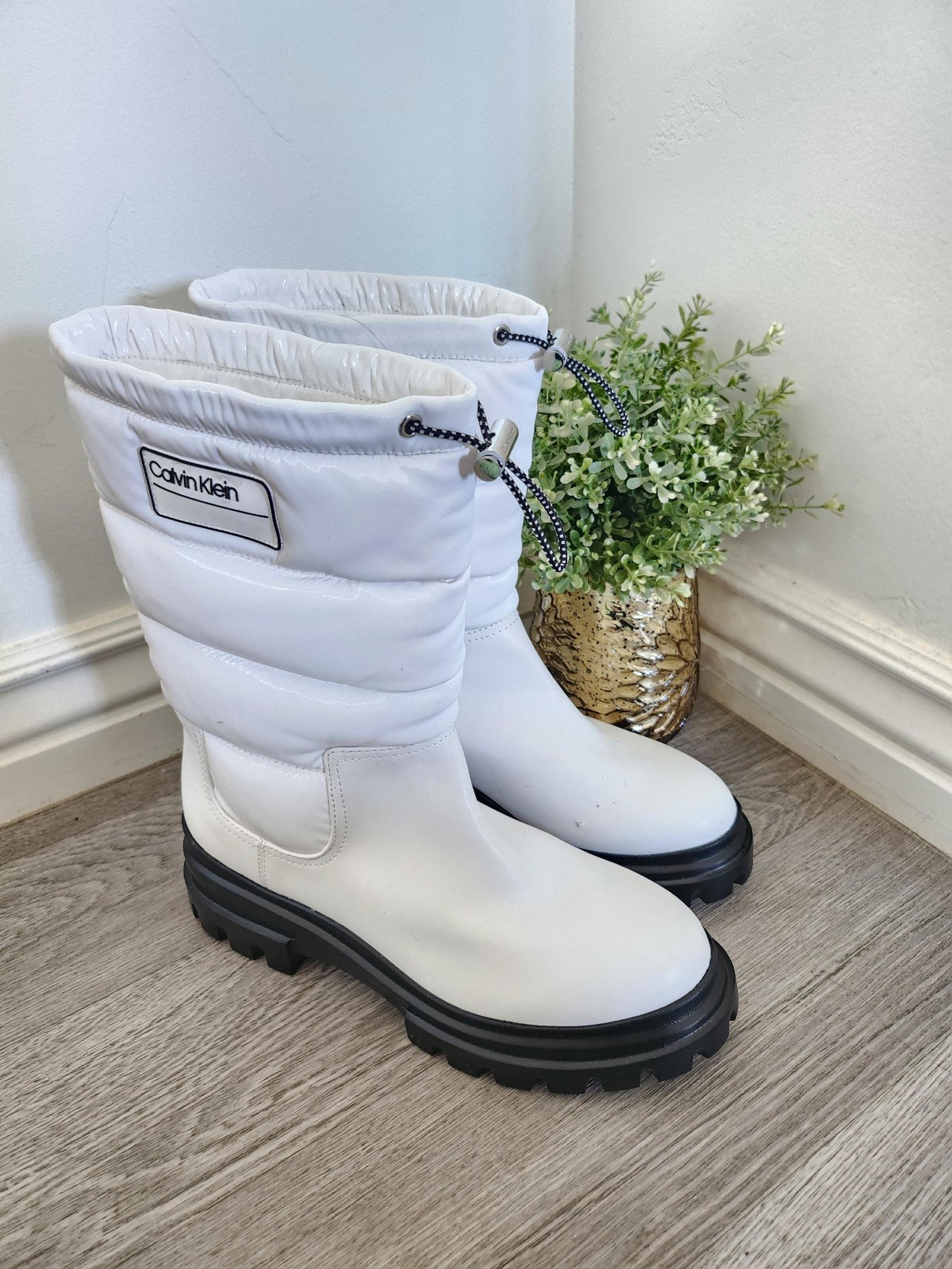 Calvin Klein Puffer Snow Boots