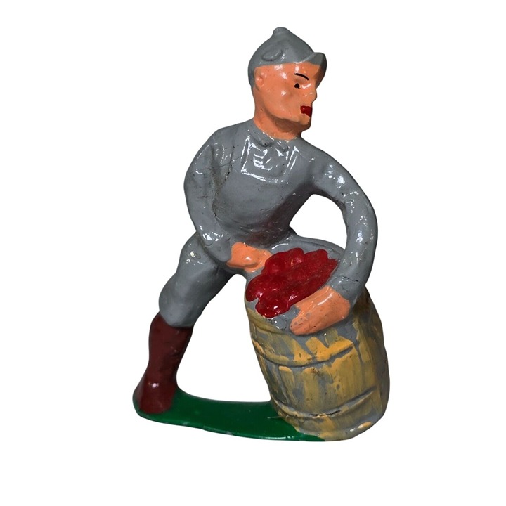Manoil M164 Toy Soldier Man Juggling Barrel of Apples Happy Farm Eccles Brothers