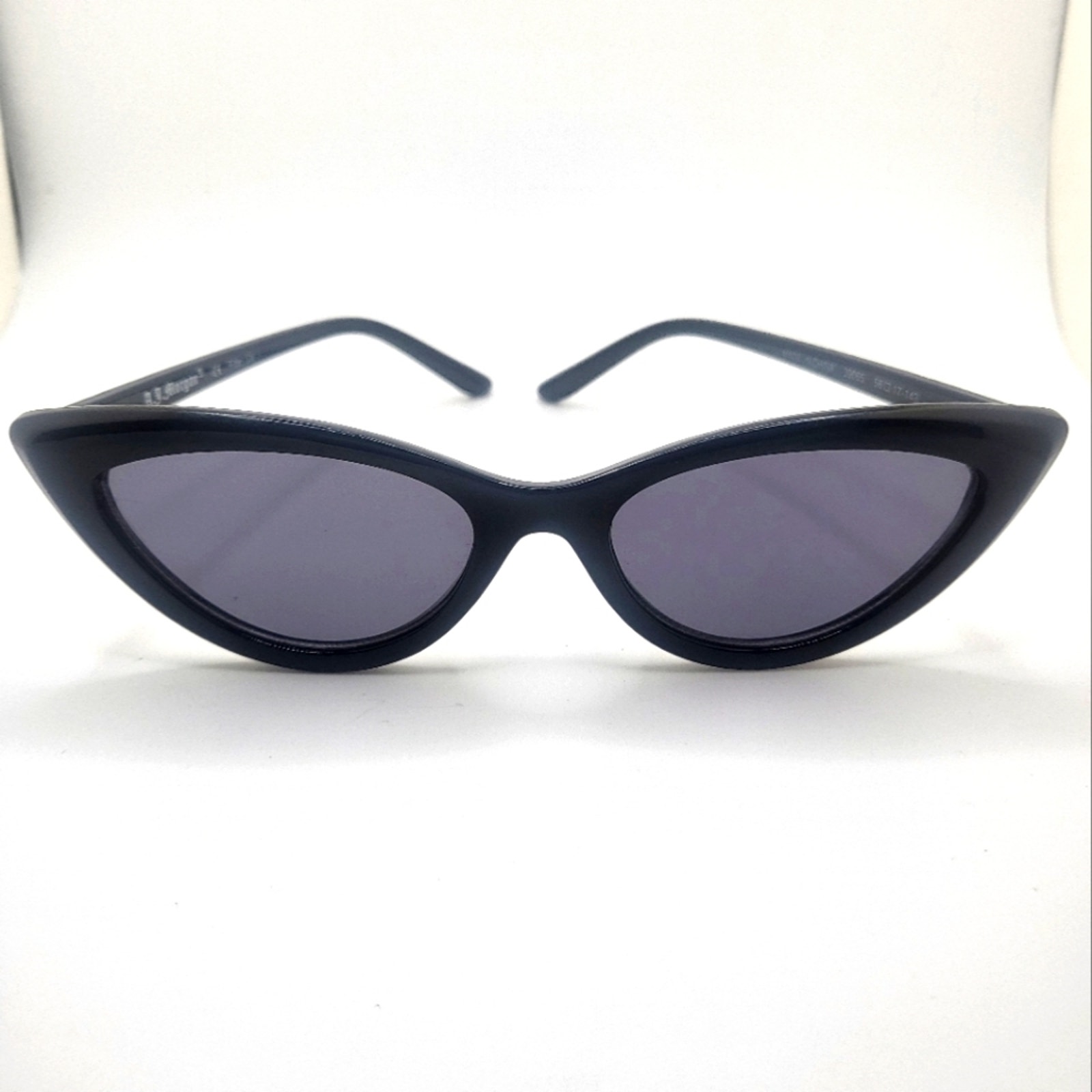 A J Morgan Vintange Designed Black Cat-Eye Sunglasses