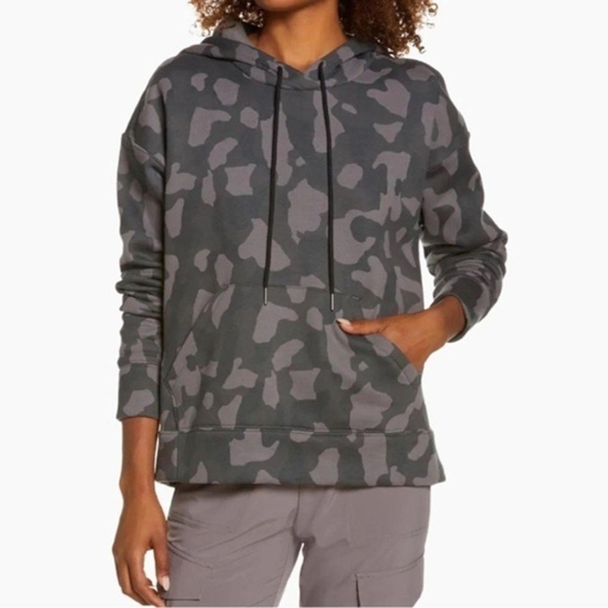 Zella Cara Everyday Print Hoodie, Grey Magnet Camp - Size XS/XXS