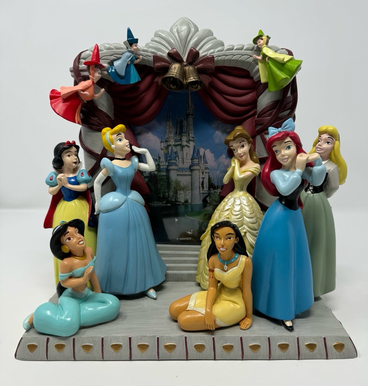 Vintage 3D Disney Princess Group Picture Photo Frame Parks Rare Collectible
