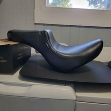 Lapara Daytona motorcycle seat