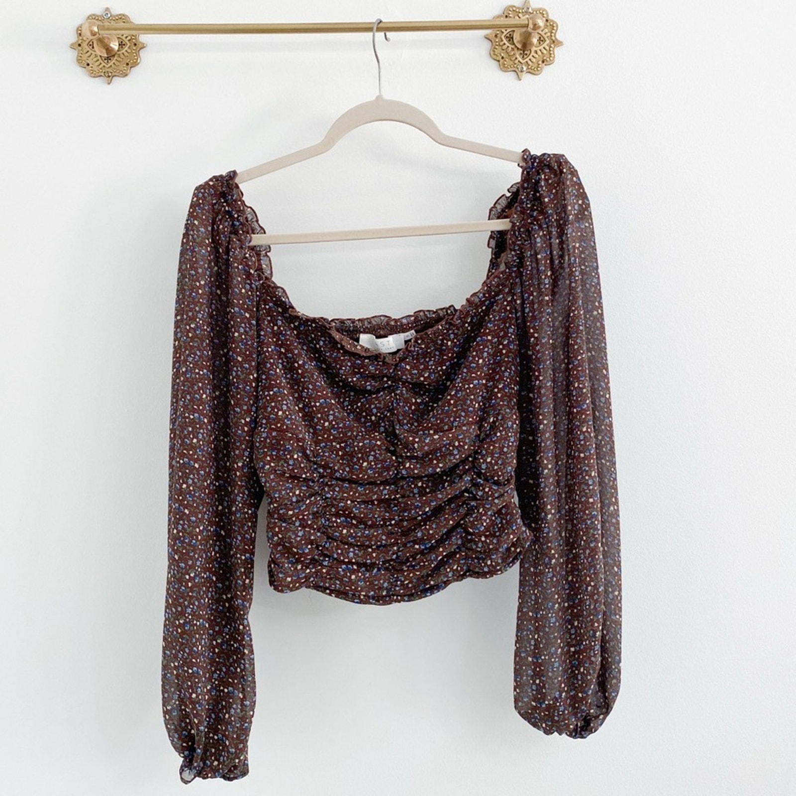 ASTR Brown Floral Long Sleeve Ruched Sweetheart Top