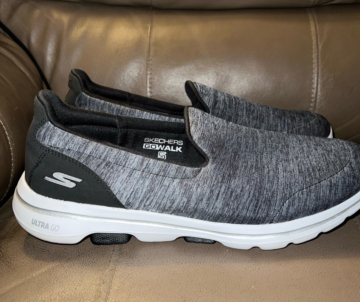 Skechers GO WALK 5 Slipons, Women’s Size 12
