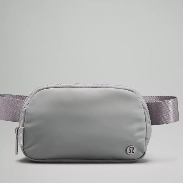 NWT LULULEMON EVERYWHERE BELT BAG ONE SIZE SILVER DROP NWT 1L