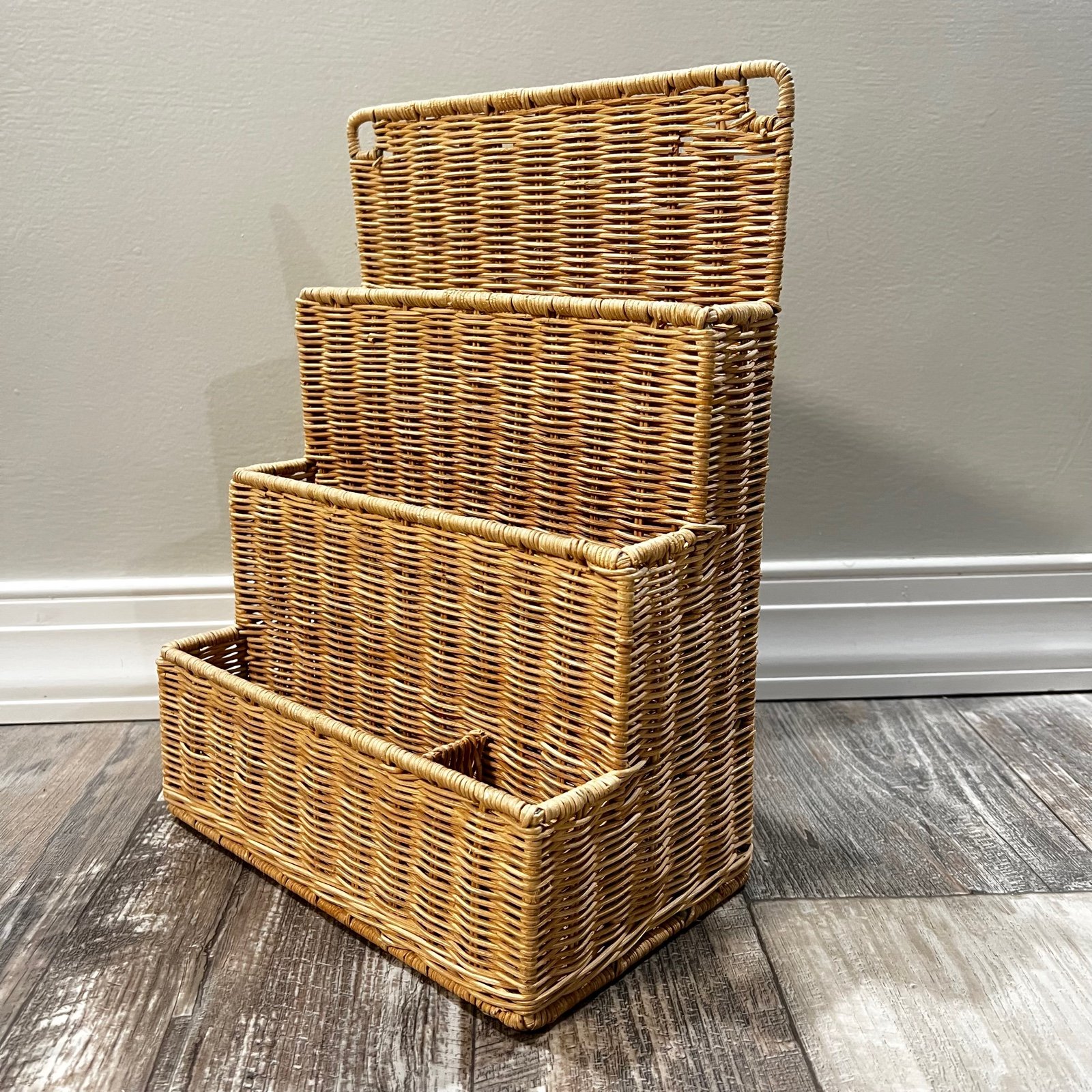 Vintage Natural Woven Wicker Rattan Wall Desk Organizer Paper Tray