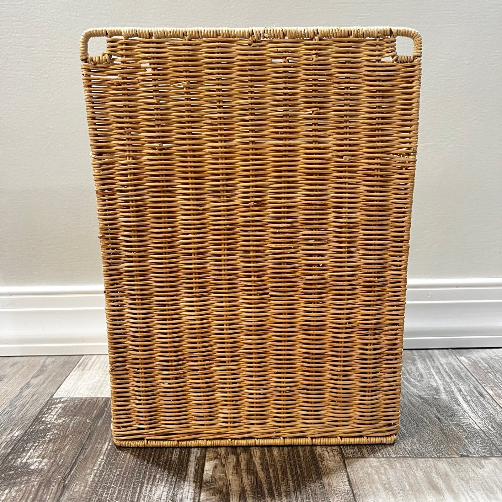 Vintage Natural Woven Wicker Rattan Wall Desk Organizer Paper Tray