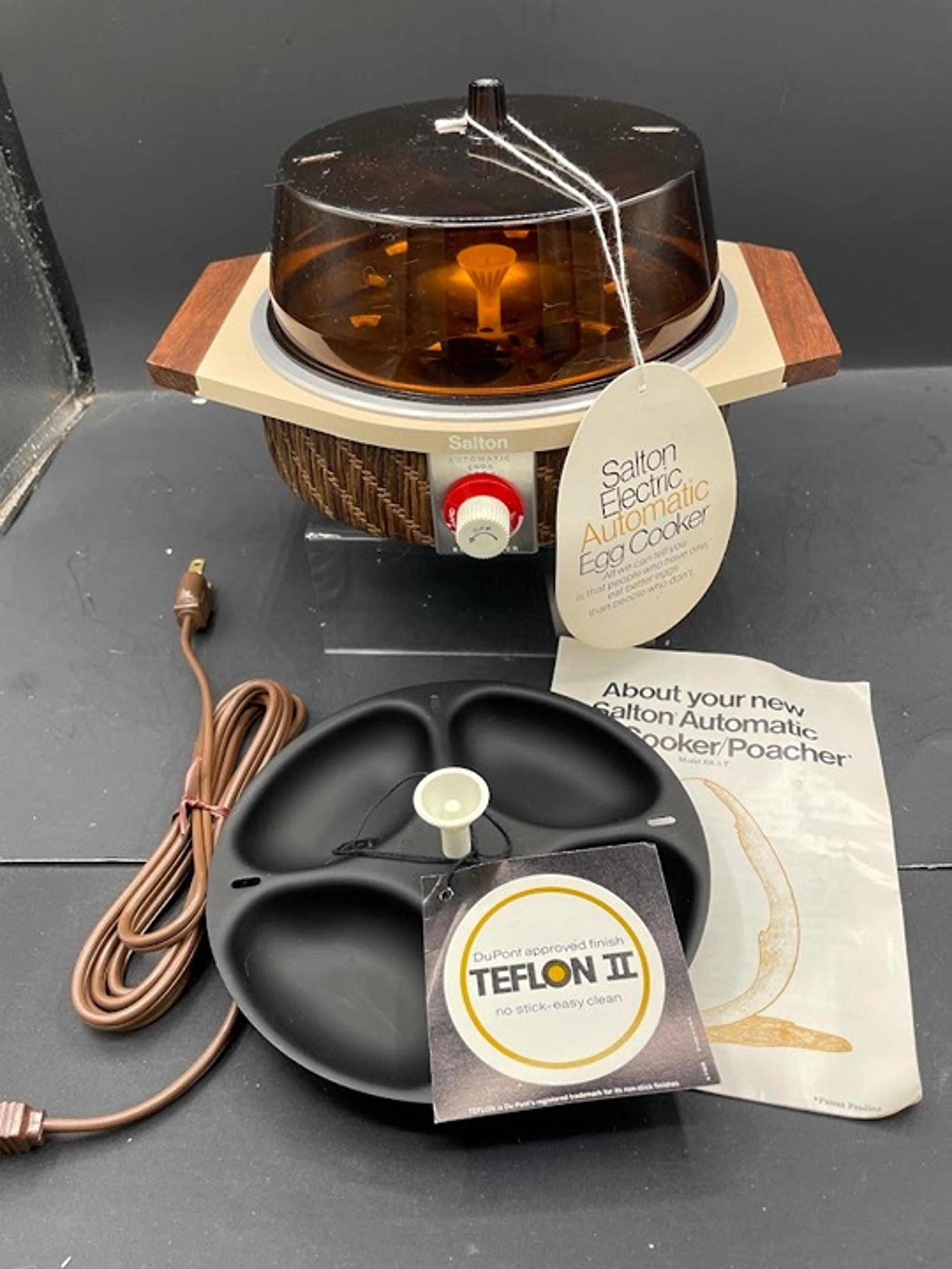 1970's Salton Electric Automatic Egg Cooker Steamed or Poached Eggs Works