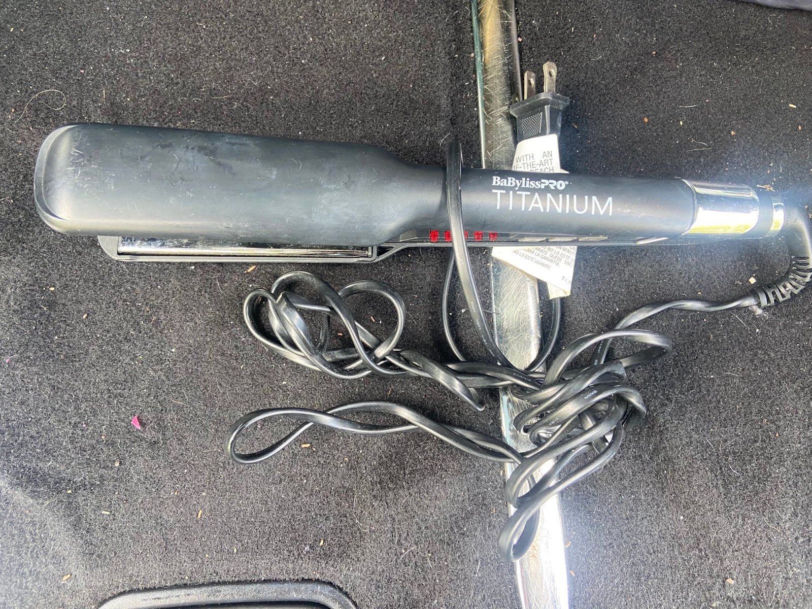 Babyliss Pro titanium flat iron