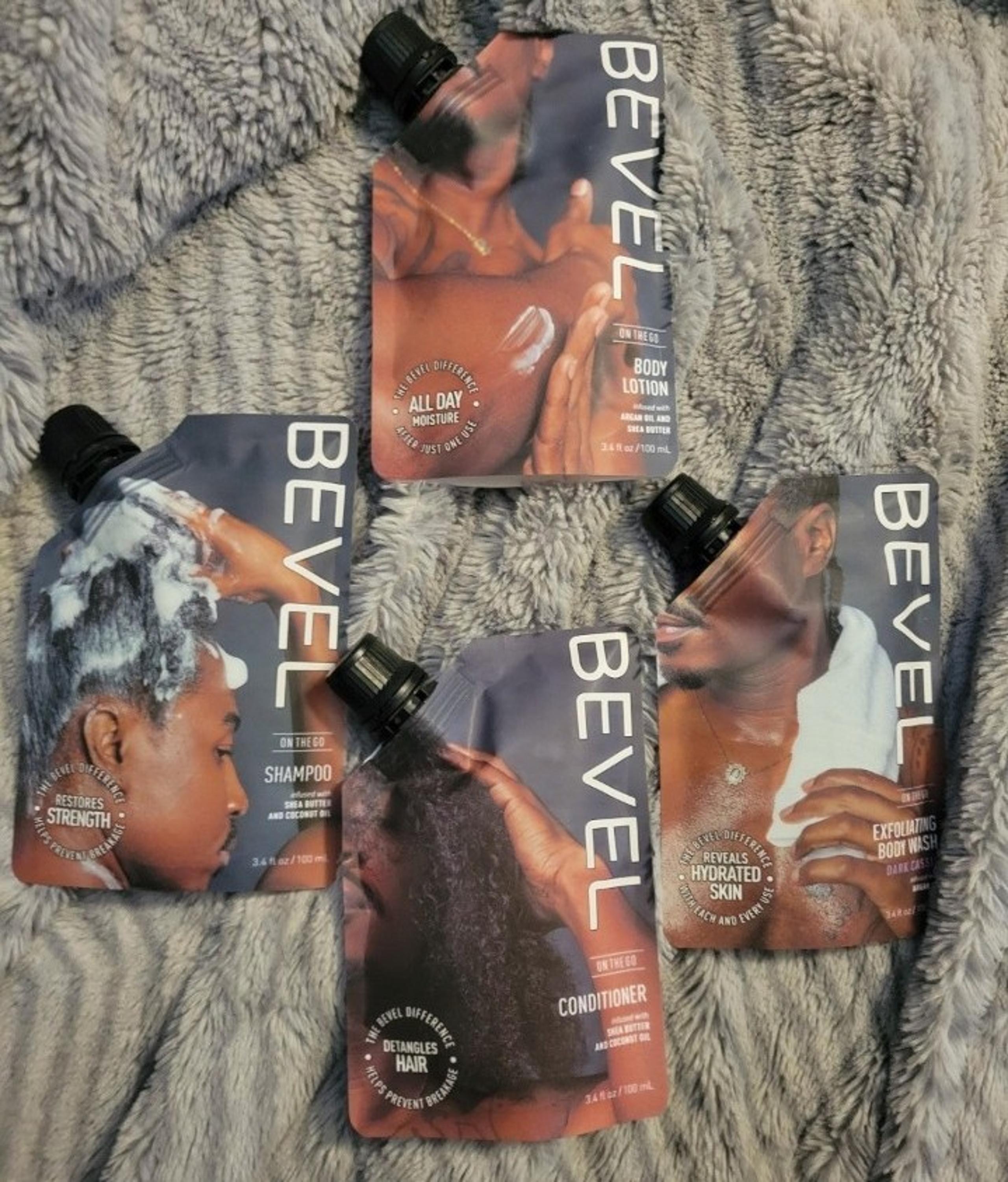 BEVEL On-The-Go Travel Set