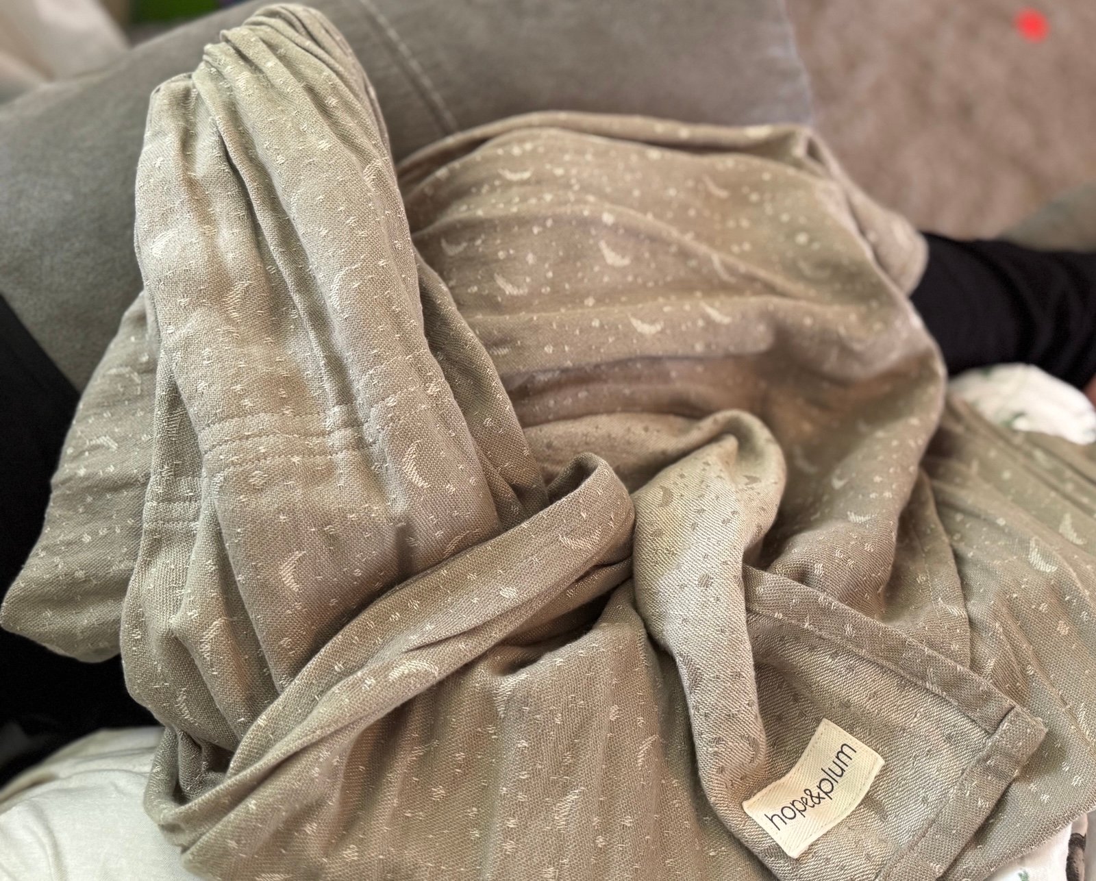 Hope and Plum Luna Ring Sling
