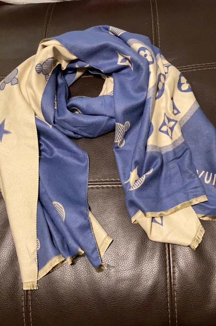 Womens cashmere scarf