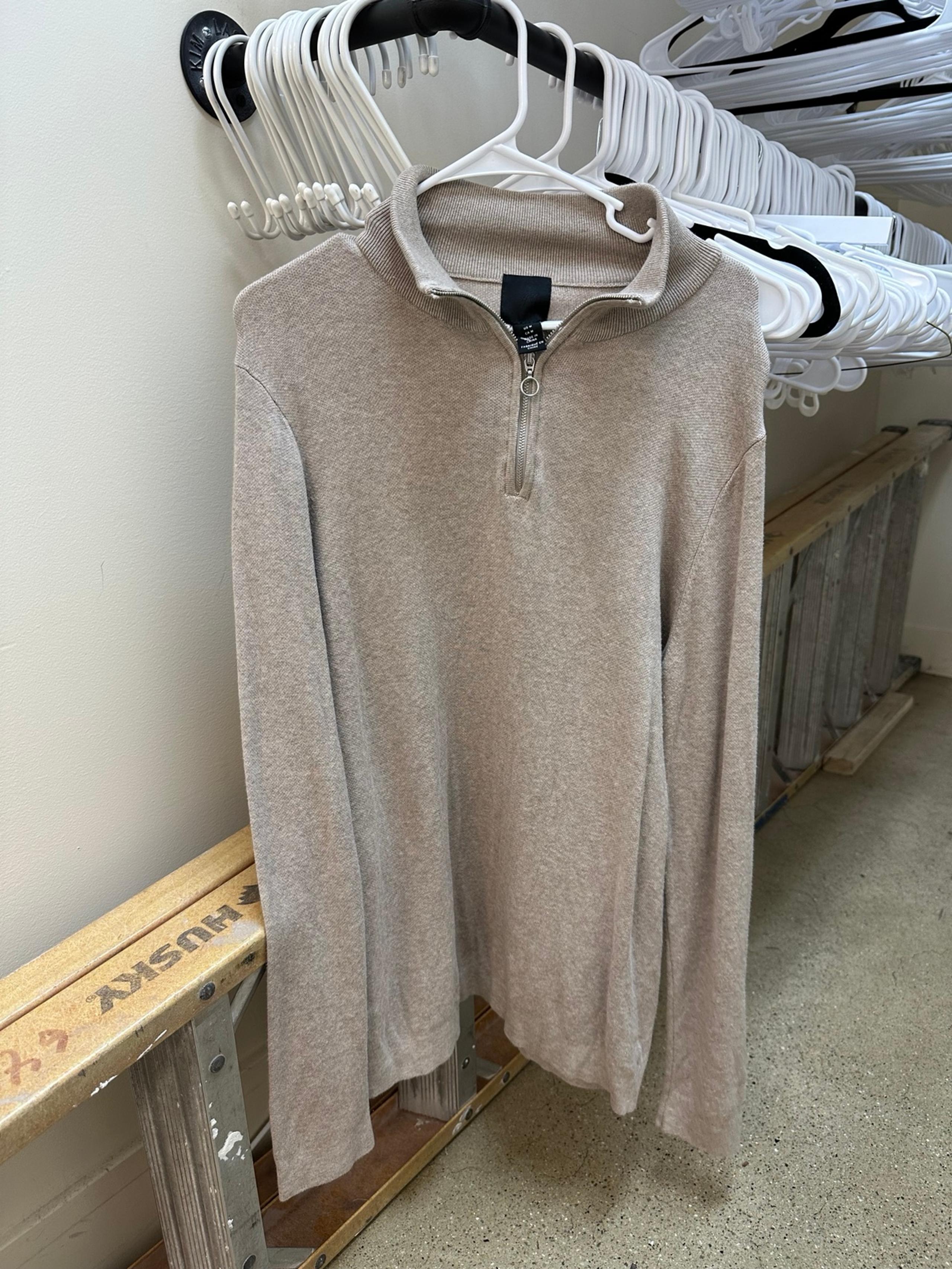 Men’s half zip sweater