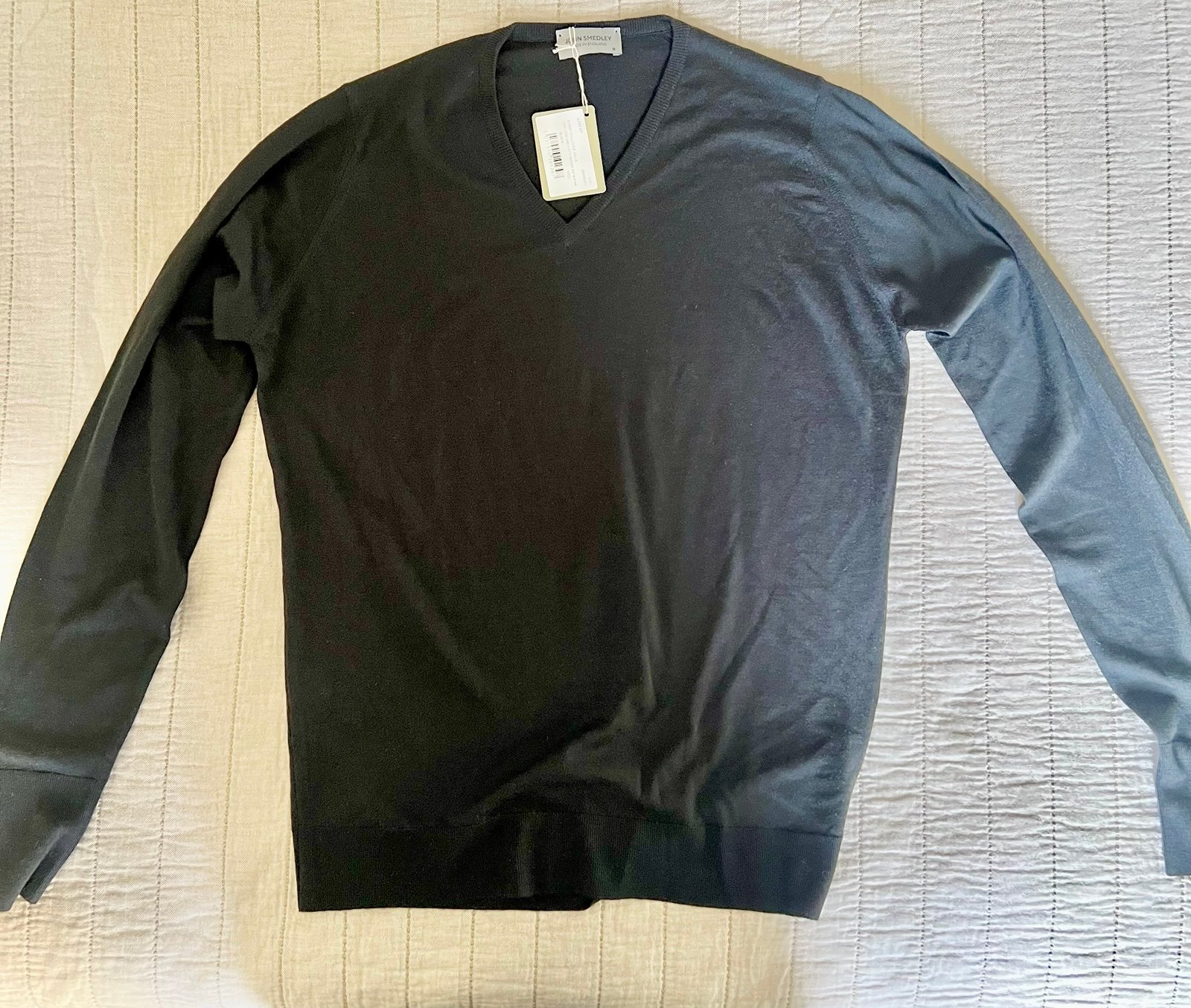 John Smedley “Bobby” V-Neck Sweater James Bond 007 NWT