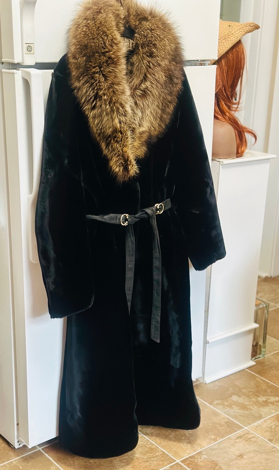 Borgazia by Dubrowski & Joseph Deep Pile Fabric Fur Collar Satin Lined Vintage M