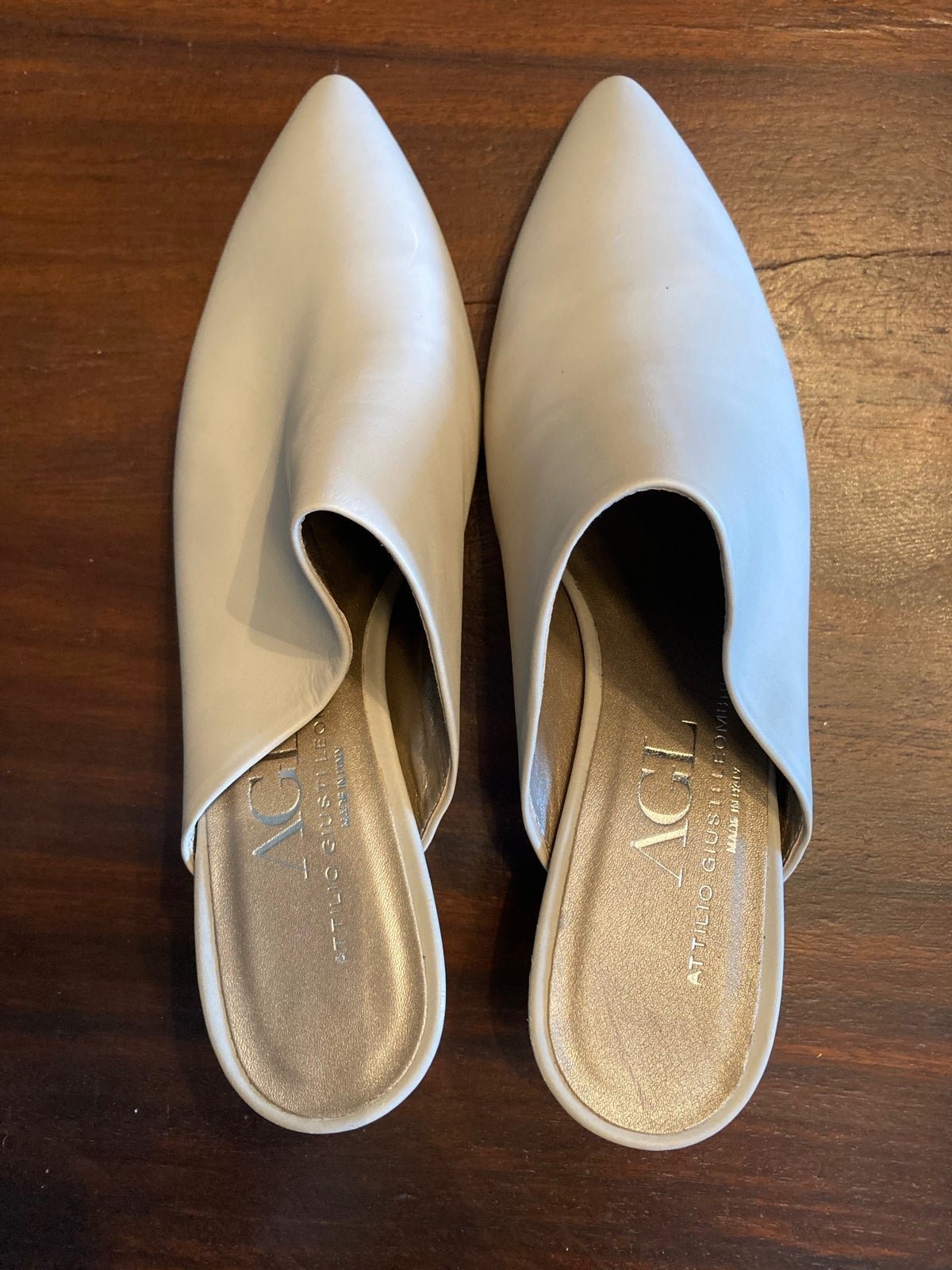 Attilio Ago Grey womens shoes LUXE Mules 8.5 Womens Light Grey