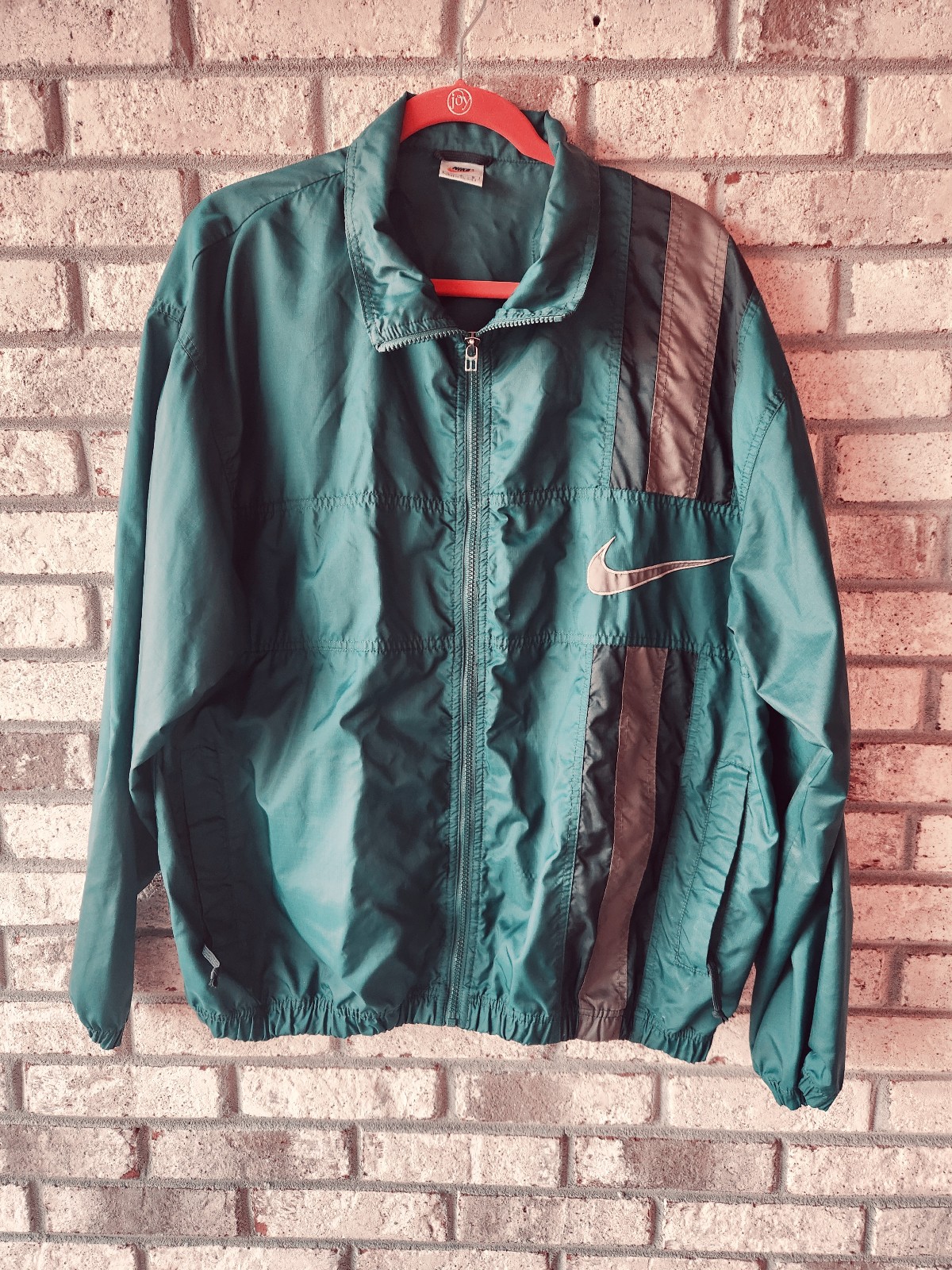 Nike Vintage 1992 green zip up windbreaker lightweight jacket. large