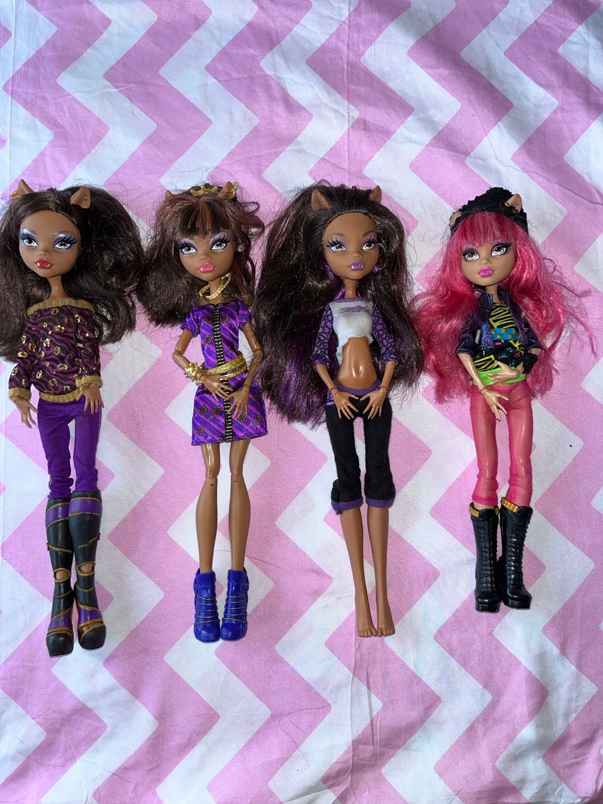 Monster high dolls Clawdeen & Howleen Wolf