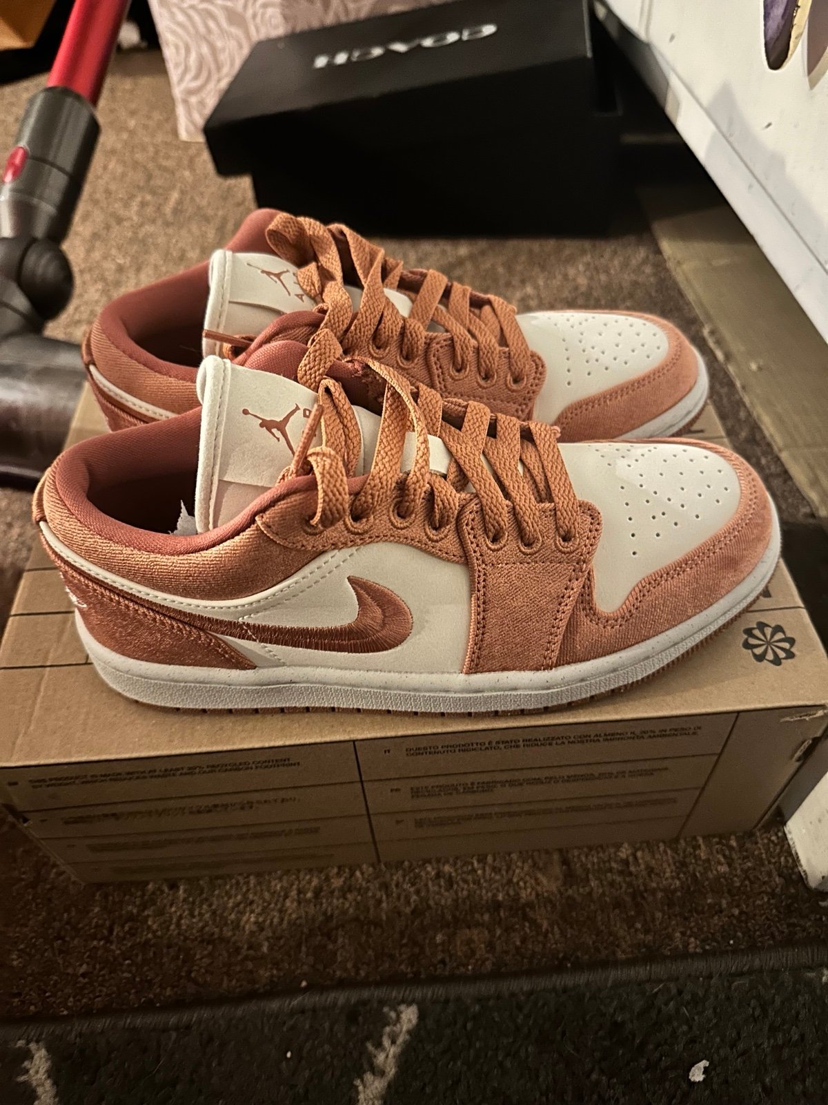 Jordan 1 sold out online
