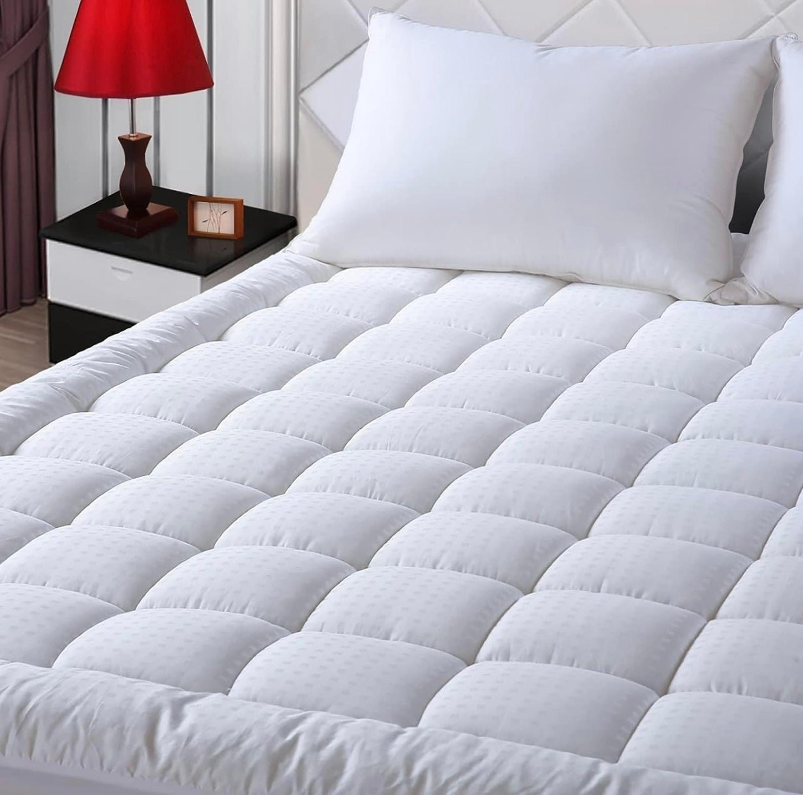EASELAND Queen Size Mattress Pad Pillow Cover Quilted Fitted Mattress Protector
