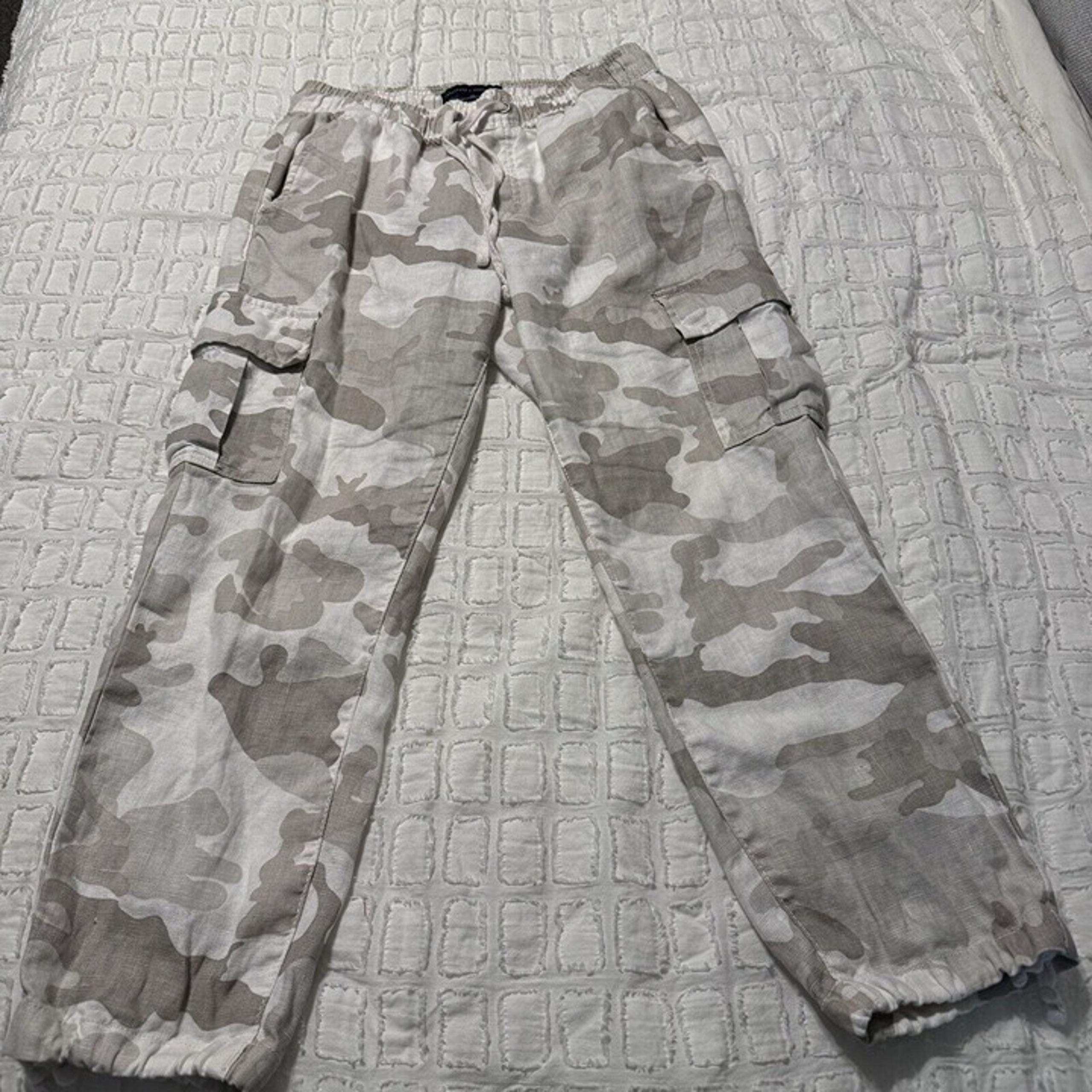 sanctuary x anthropologie Camo Cargo Pants Size XS Womens