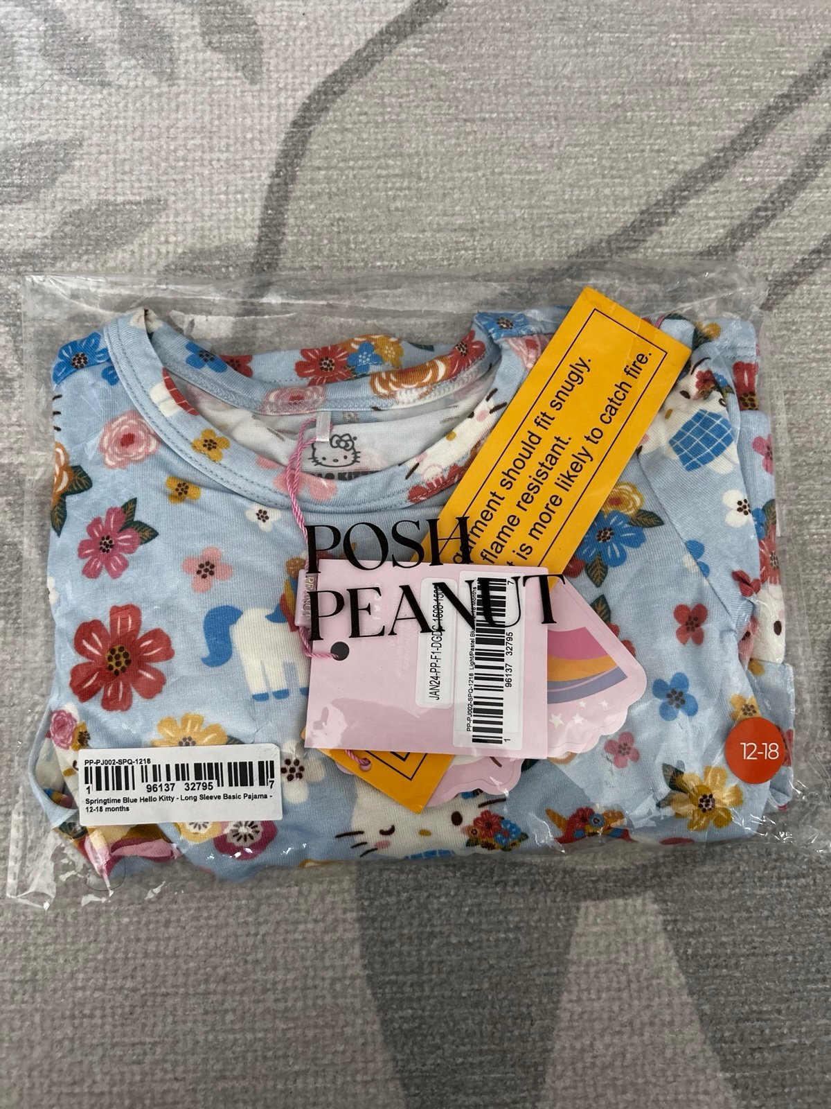 Posh Peanut springtime blue hello kitty 2 piece long sleeve pajamas 12-18m