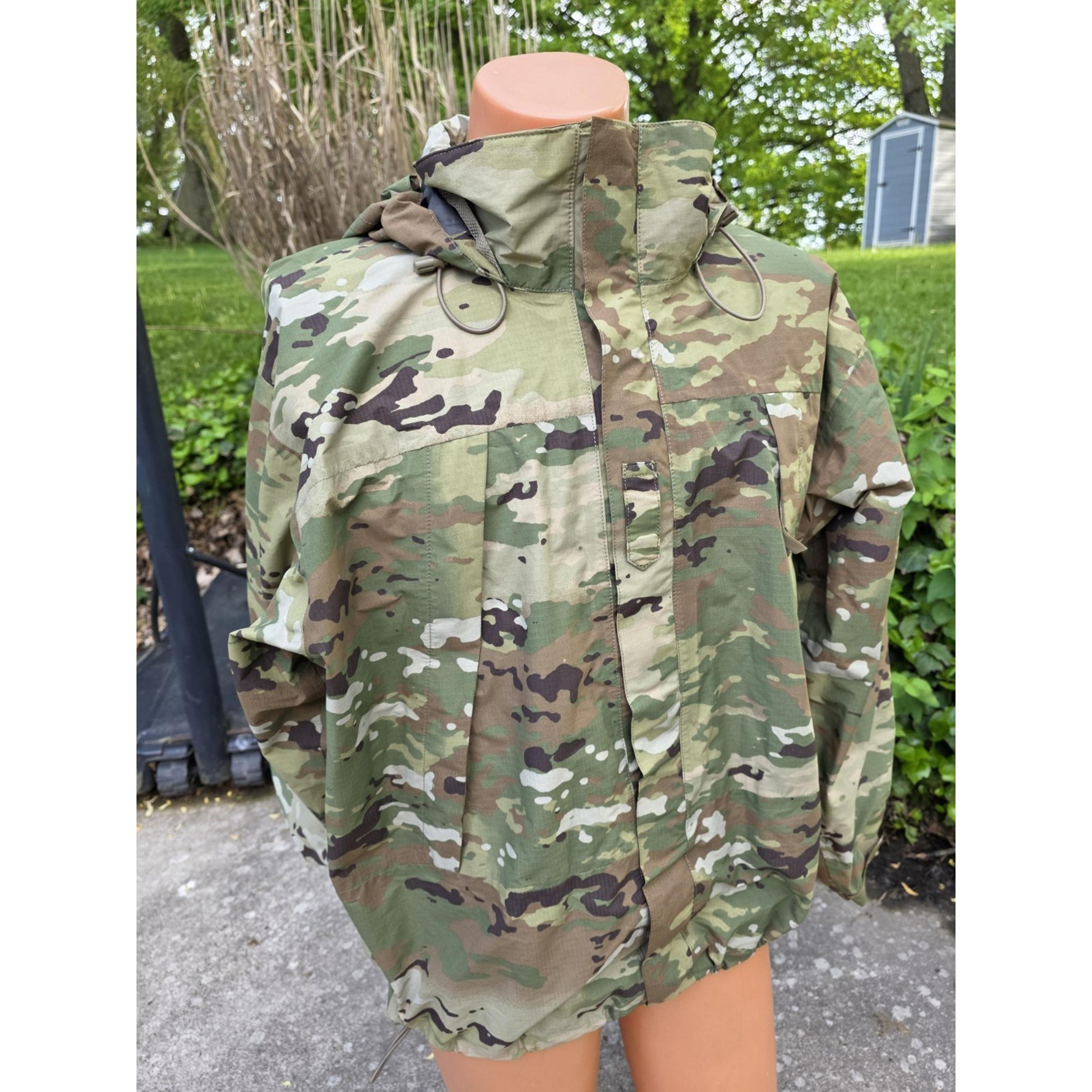 US Military Extreme Cold/Wet Weather Jacket GEN III  OCP Size Med Reg Ripstop