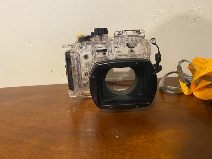 Canon WP-DC48 Waterproof Case for PowerShot G15 Digital Camera GREAT CONDITION!