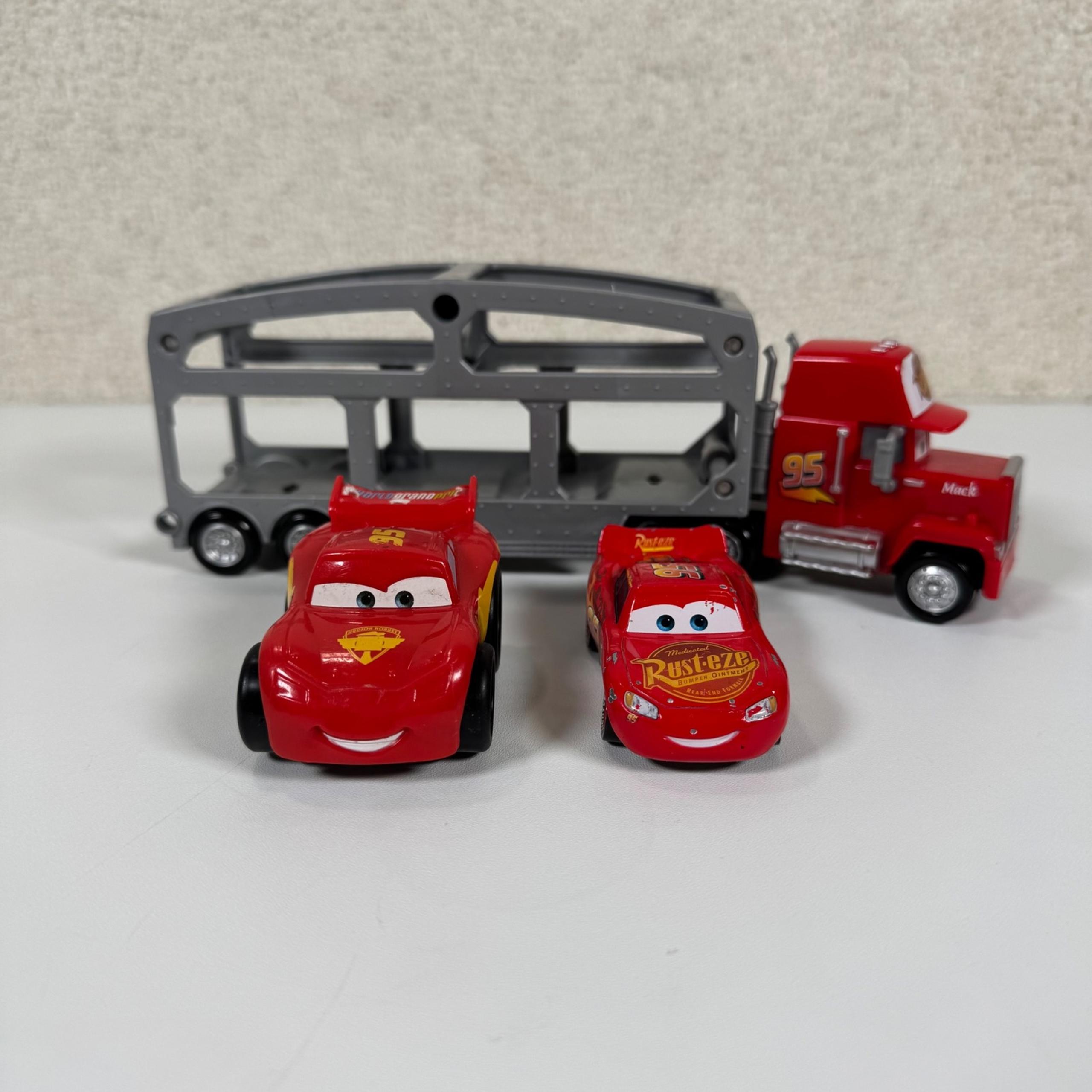 Disney Pixar Cars Mack Truck & Lightning McQueen Diecast Toy Car Set Kids