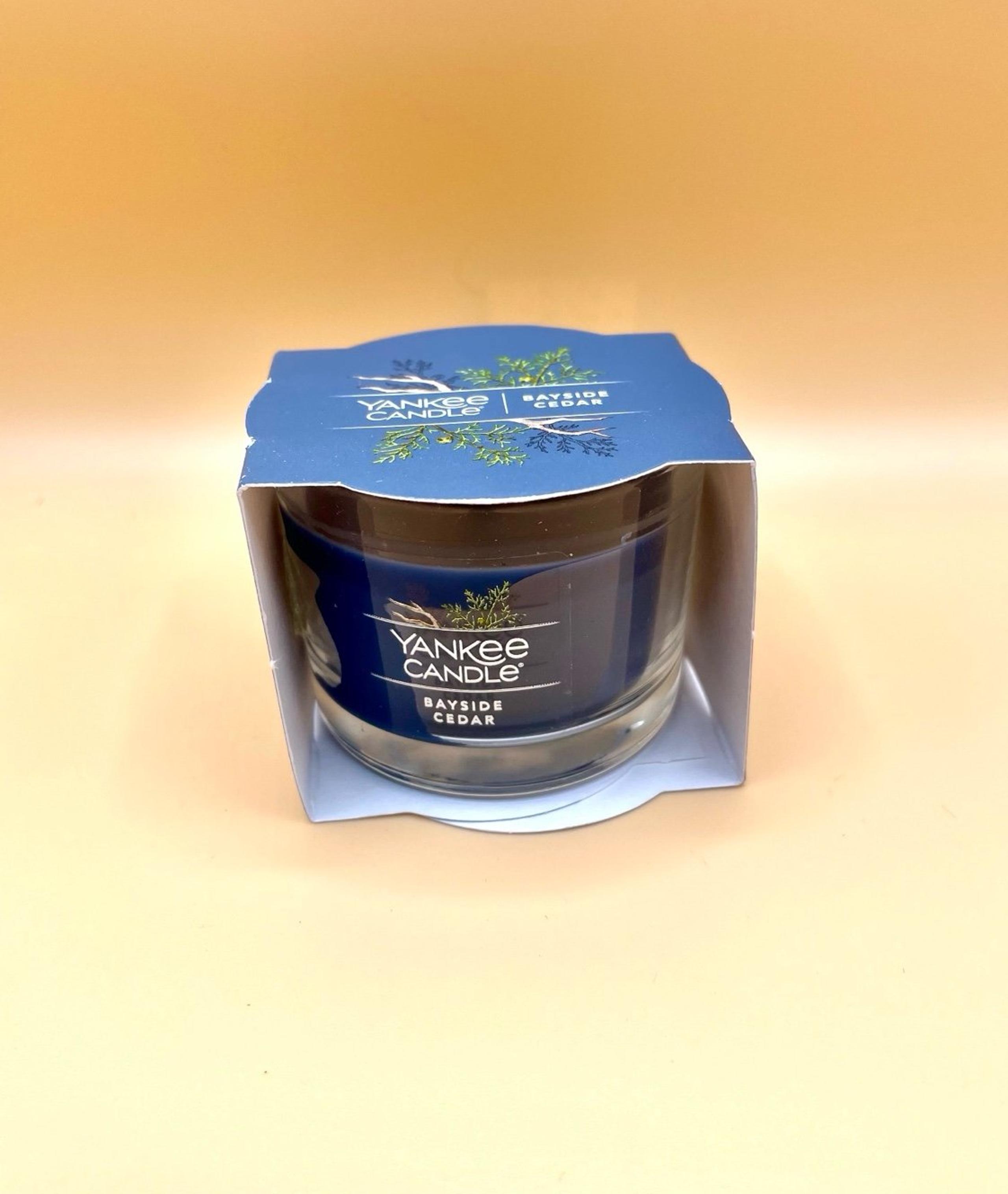 Yankee Candle-Mini Candle Bayside Cedar  (1.3 oz)