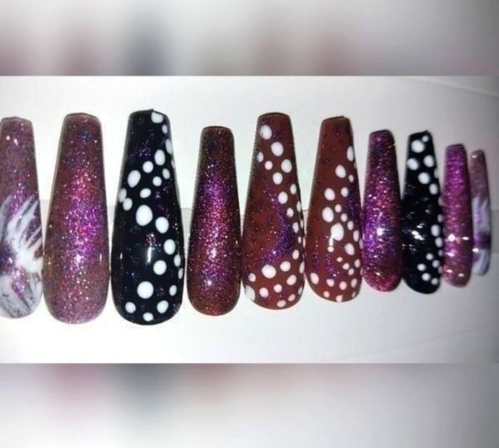 Hand crafted custom 10pc acrylic press on nails